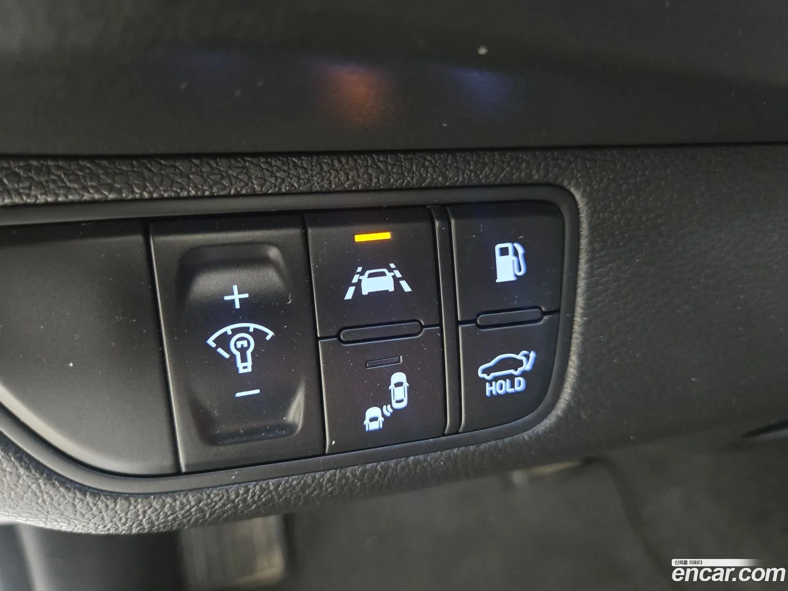 Genesis G70 2020 — 12