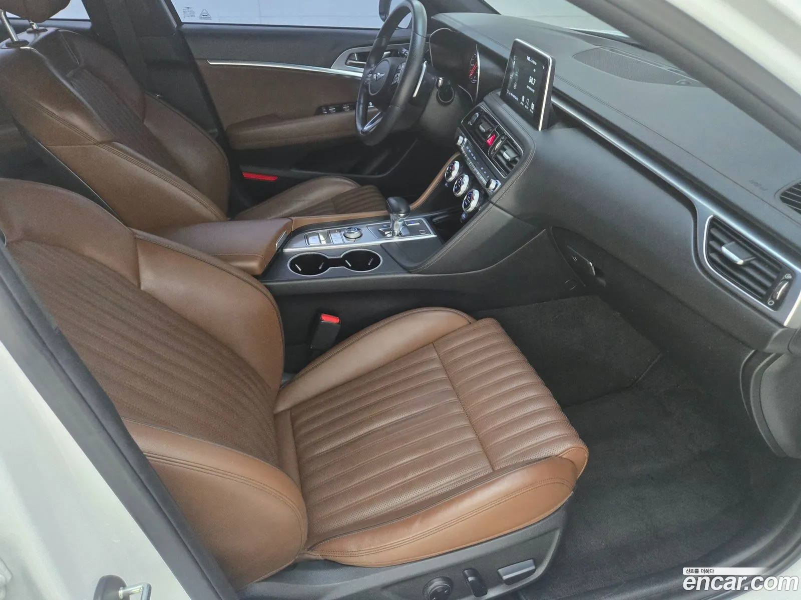 Genesis G70 2020 — 15