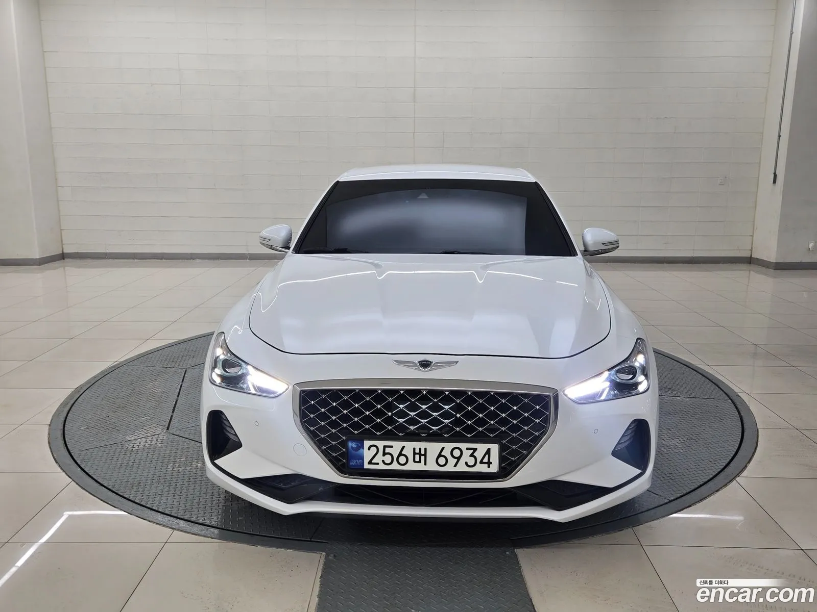 Genesis G70 2020 — 16