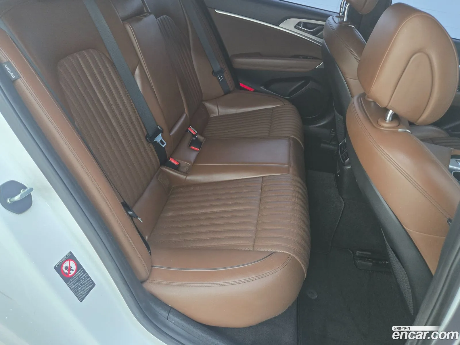 Genesis G70 2020 — 17