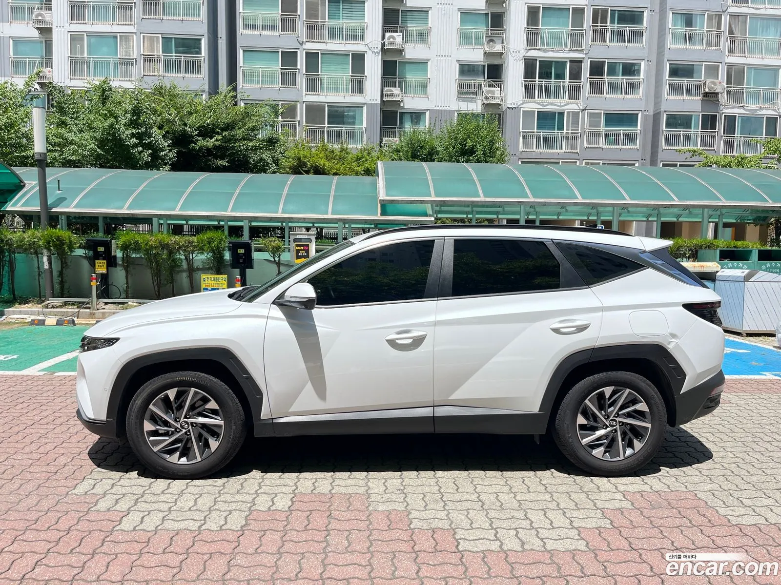 Hyundai Tucson Hybrid 2023 — 3