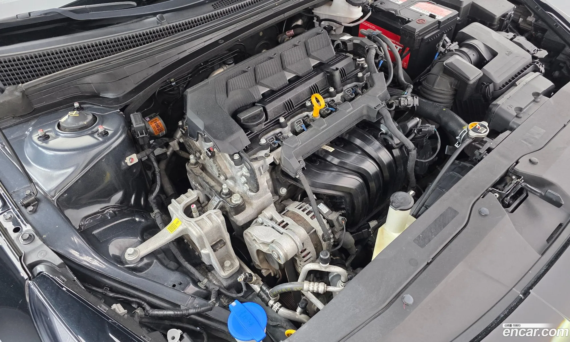 Hyundai Elantra 2020 — 2