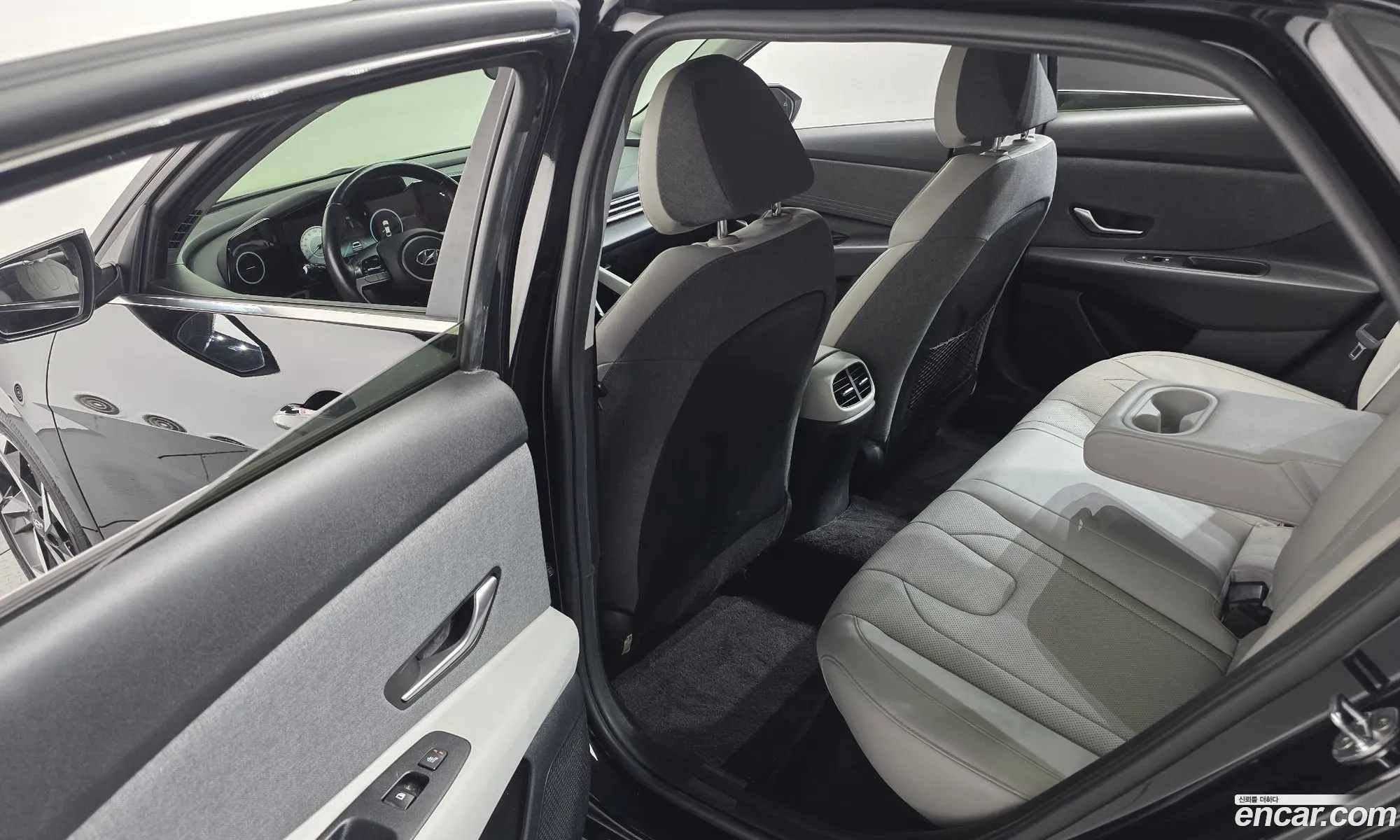 Hyundai Elantra 2020 — 22