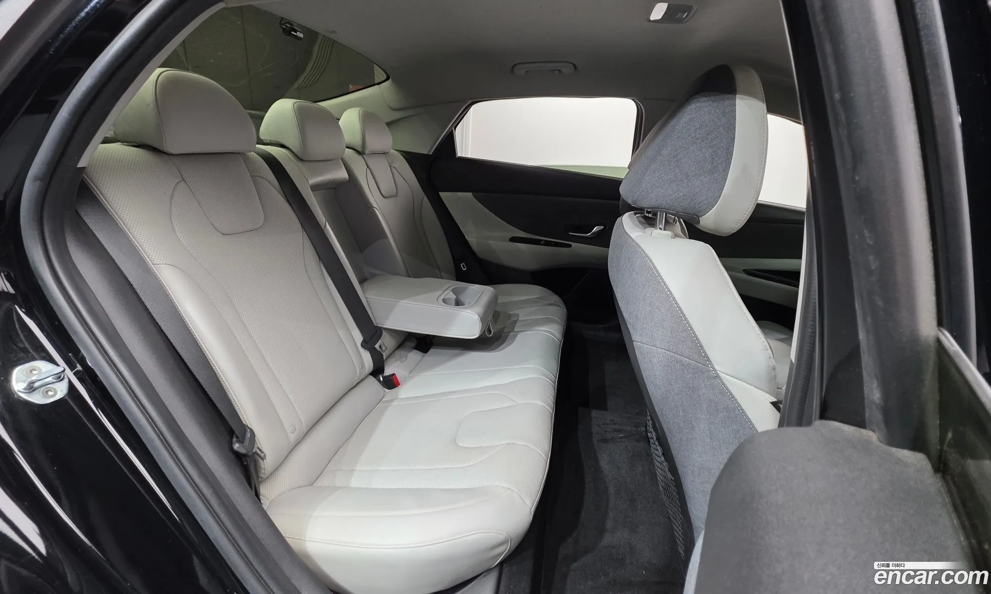 Hyundai Elantra 2020 — 5
