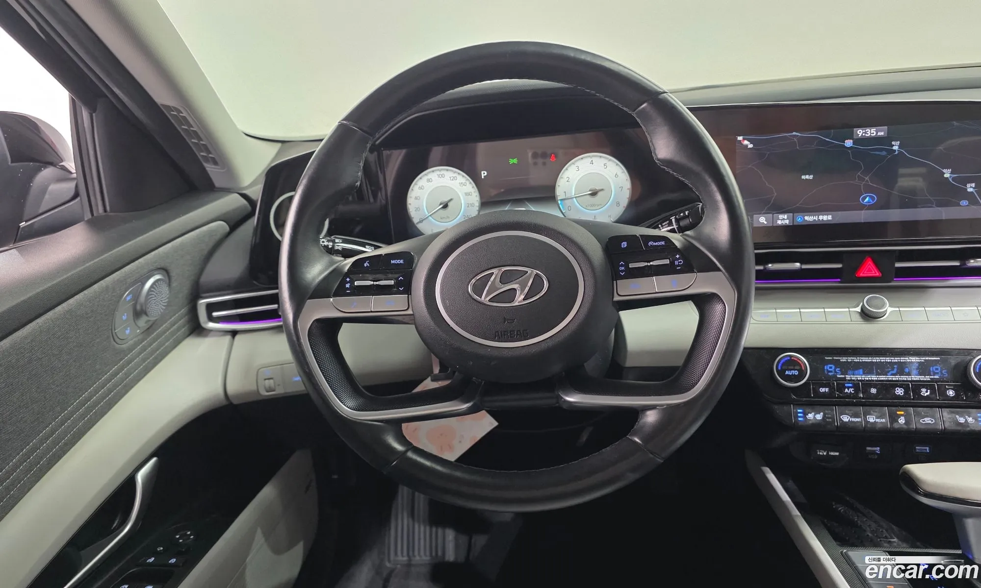 Hyundai Elantra 2020 — 11