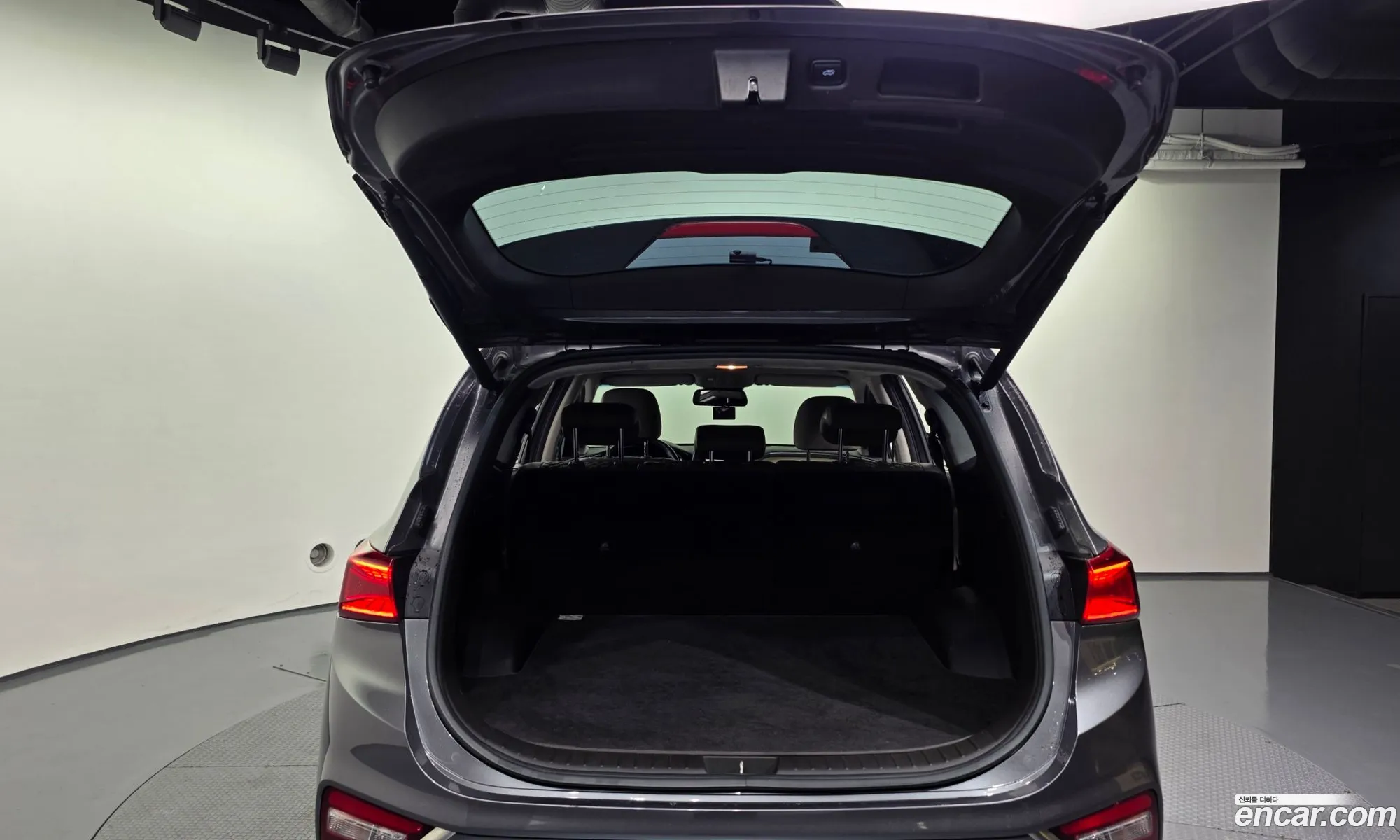 Hyundai Santa Fe TM 2018 KMHS381CBKU046356 — 17
