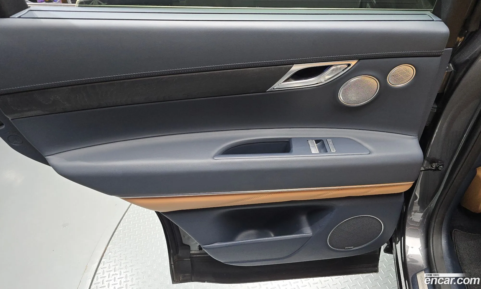Genesis GV80 2020 KMTHB81DDLU000978 — 18