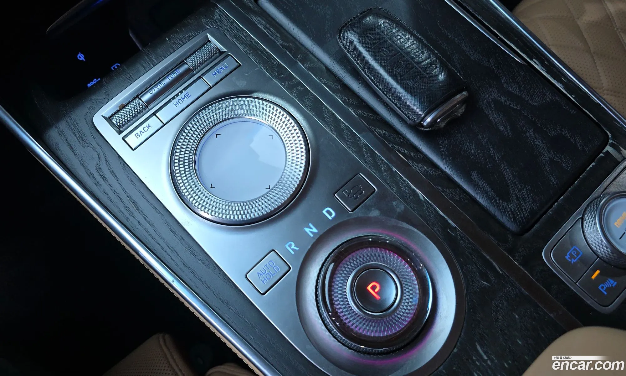 Genesis GV80 2020 KMTHB81DDLU000978 — 12