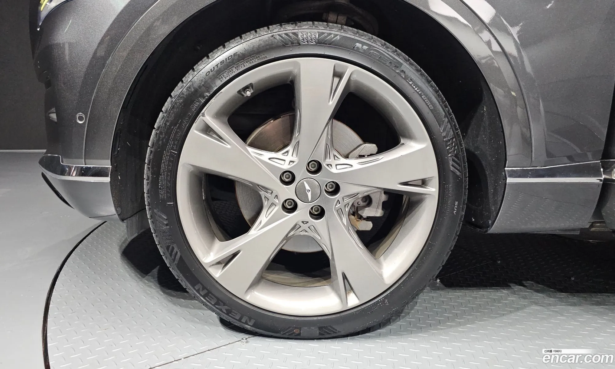 Genesis GV80 2020 KMTHB81DDLU000978 — 29