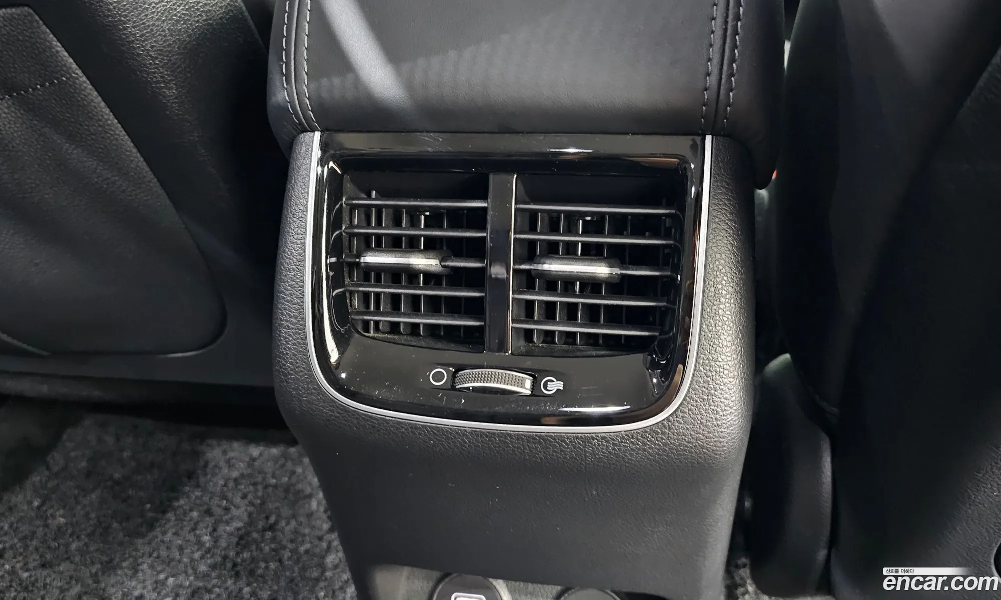 Kia K7 Premier 2020 KNALC41BBLA214418 — 26