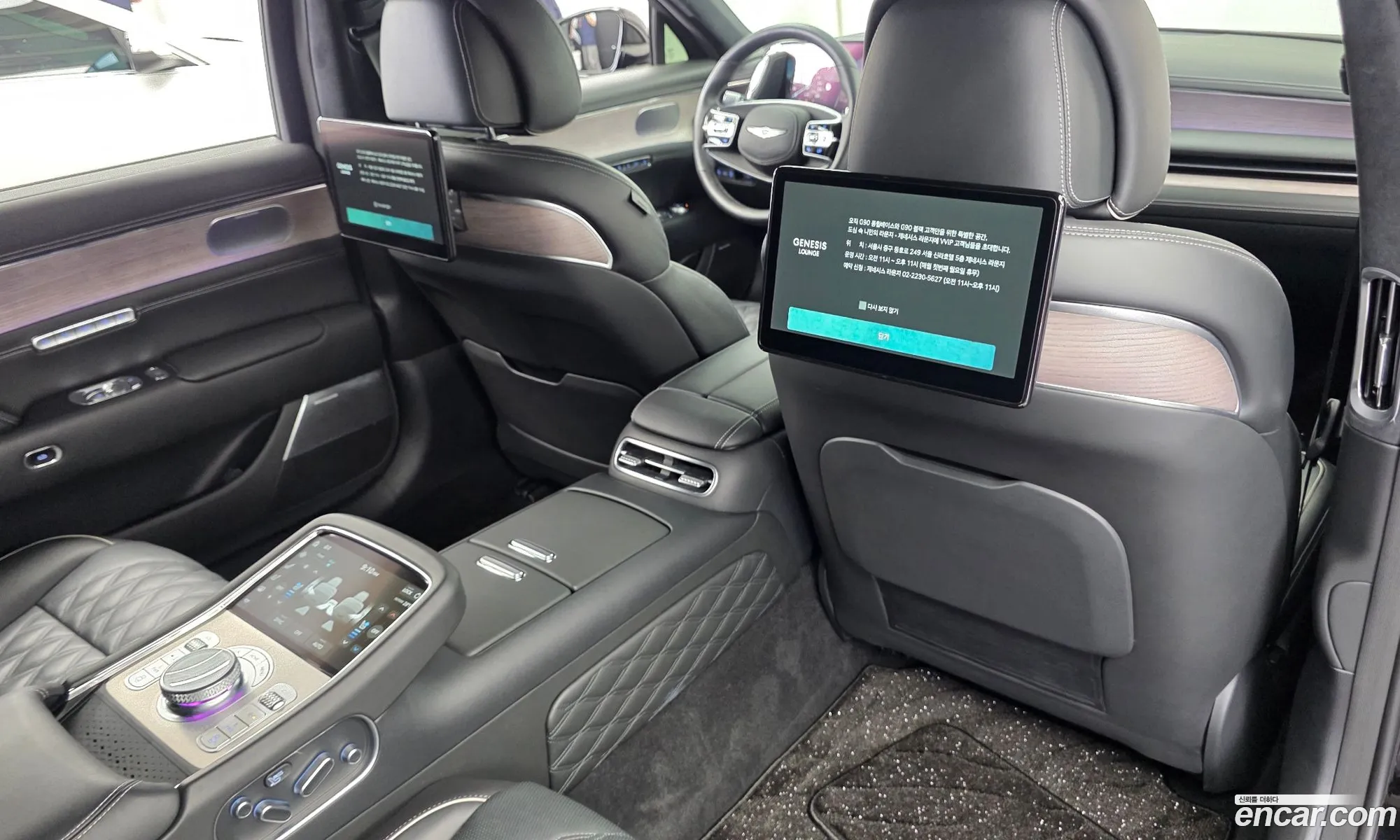Genesis G90 2024 KMTFE11DDRU040352 — 10