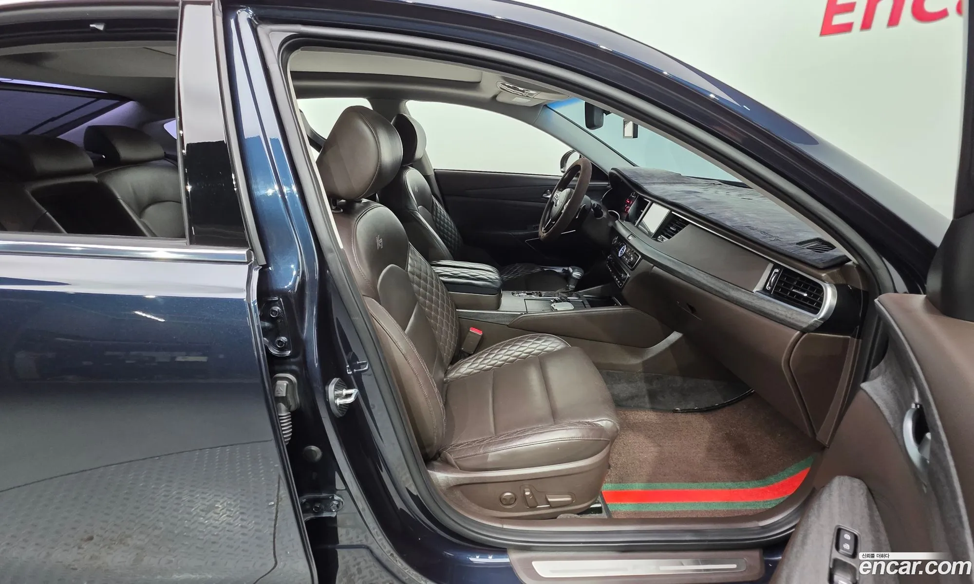 Kia K7 2016 KNALB41ABGA021098 — 20