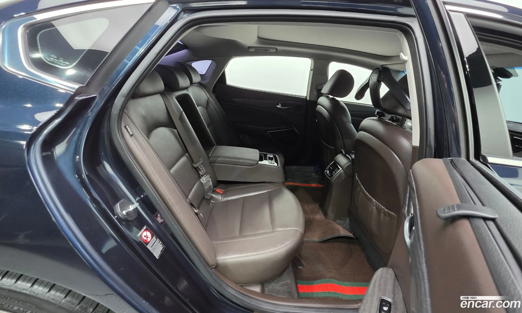 Kia K7 2016 KNALB41ABGA021098 — 2
