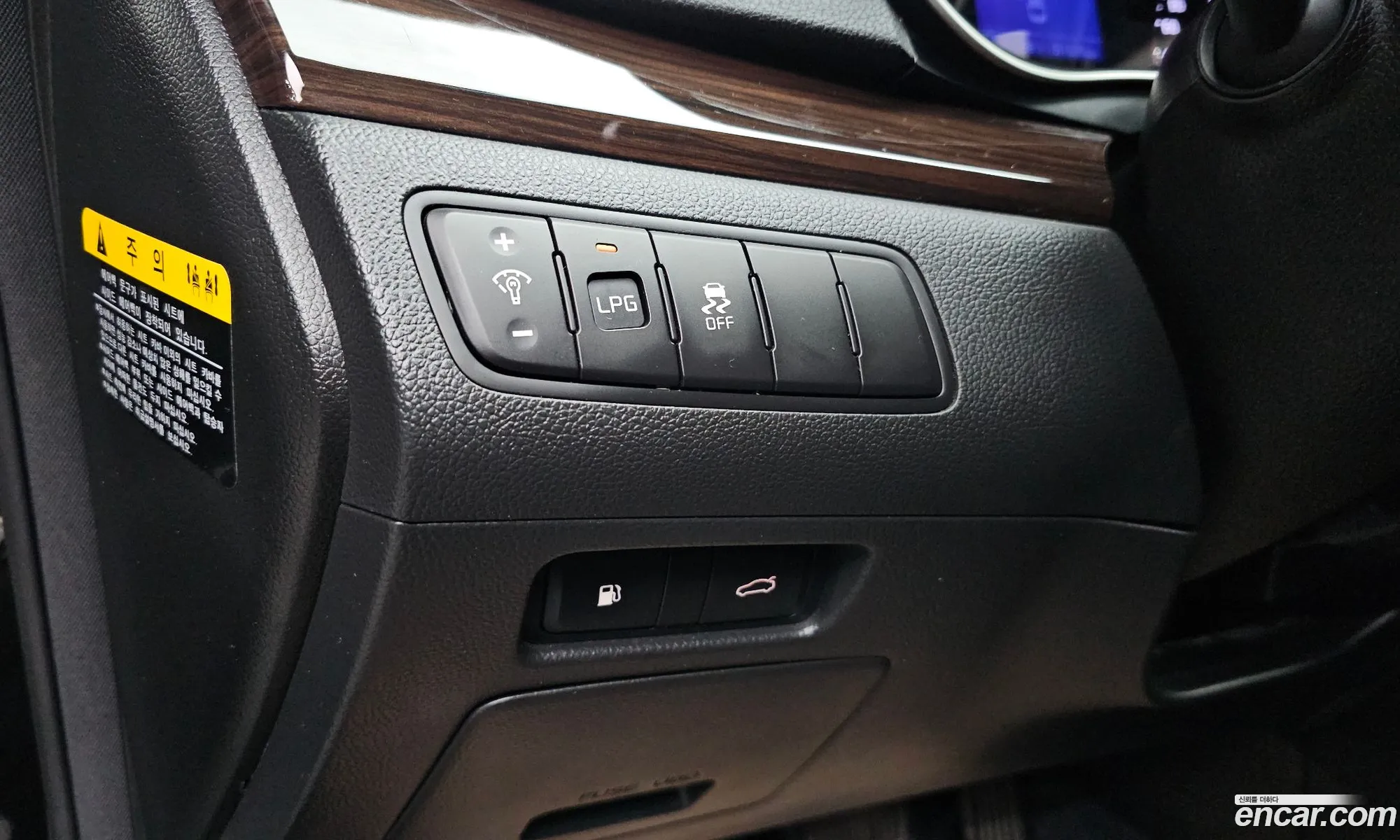 Kia K7 2014 KNALL418BFA181841 — 12