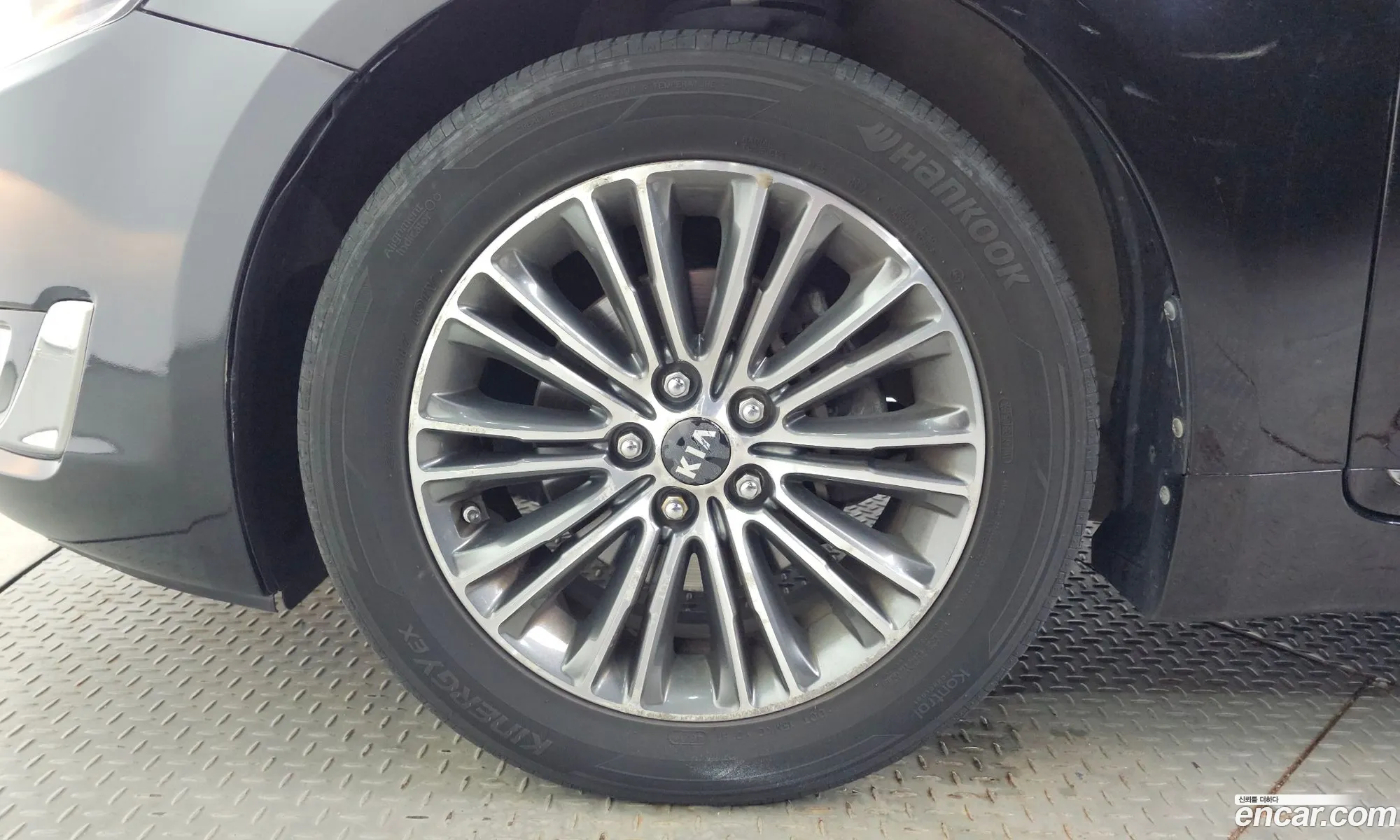 Kia K7 2014 KNALL418BFA181841 — 10