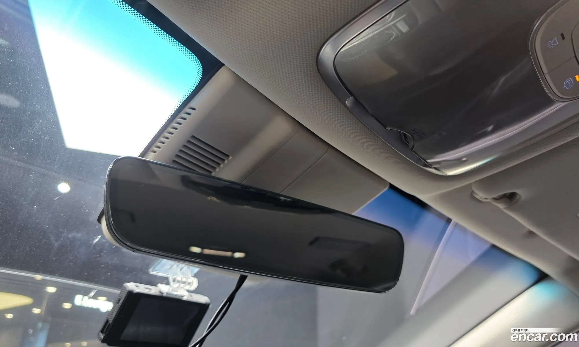 Genesis G80 2021 KMTGB41CBMU086645 — 17