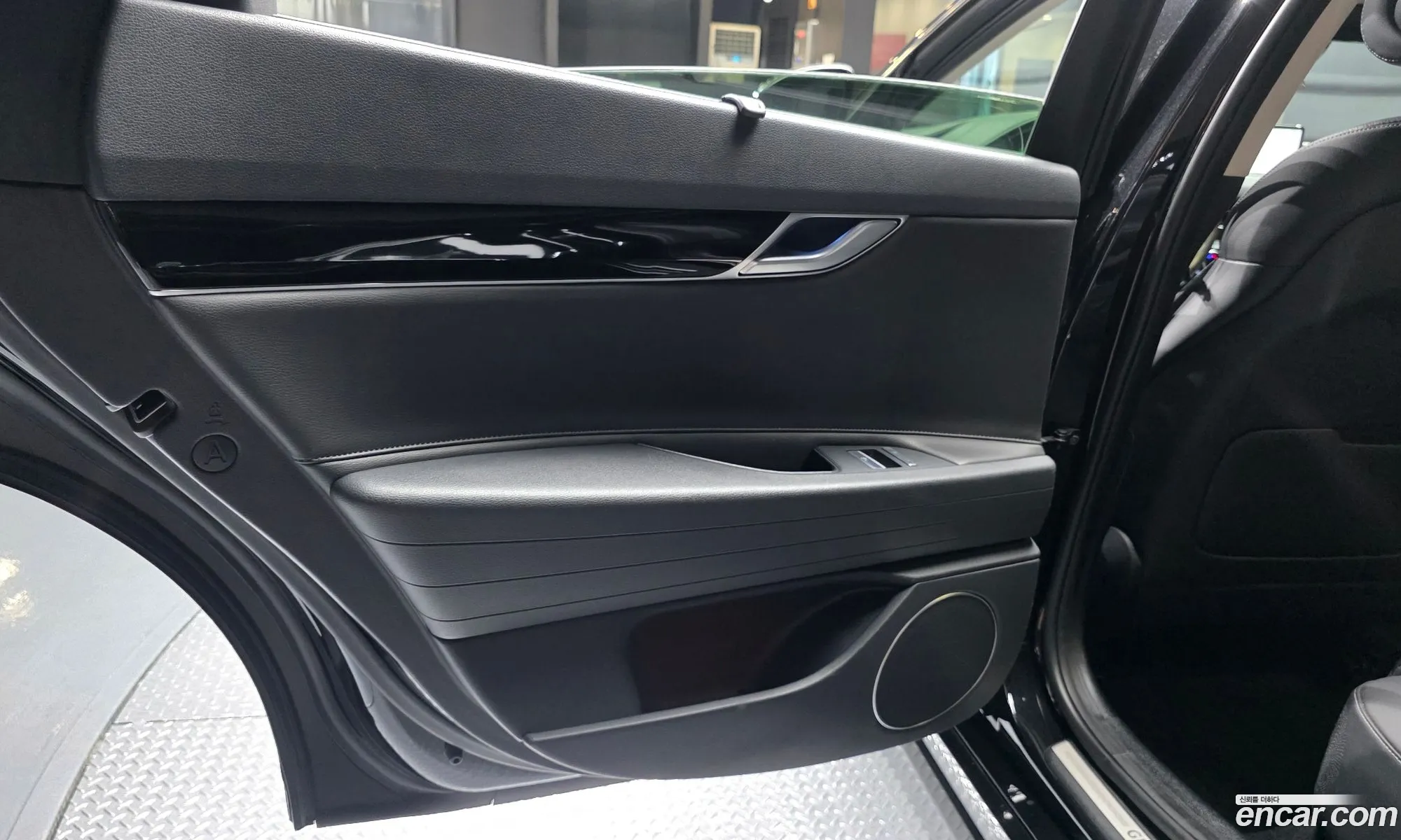 Genesis G80 2021 KMTGB41CBMU086645 — 22