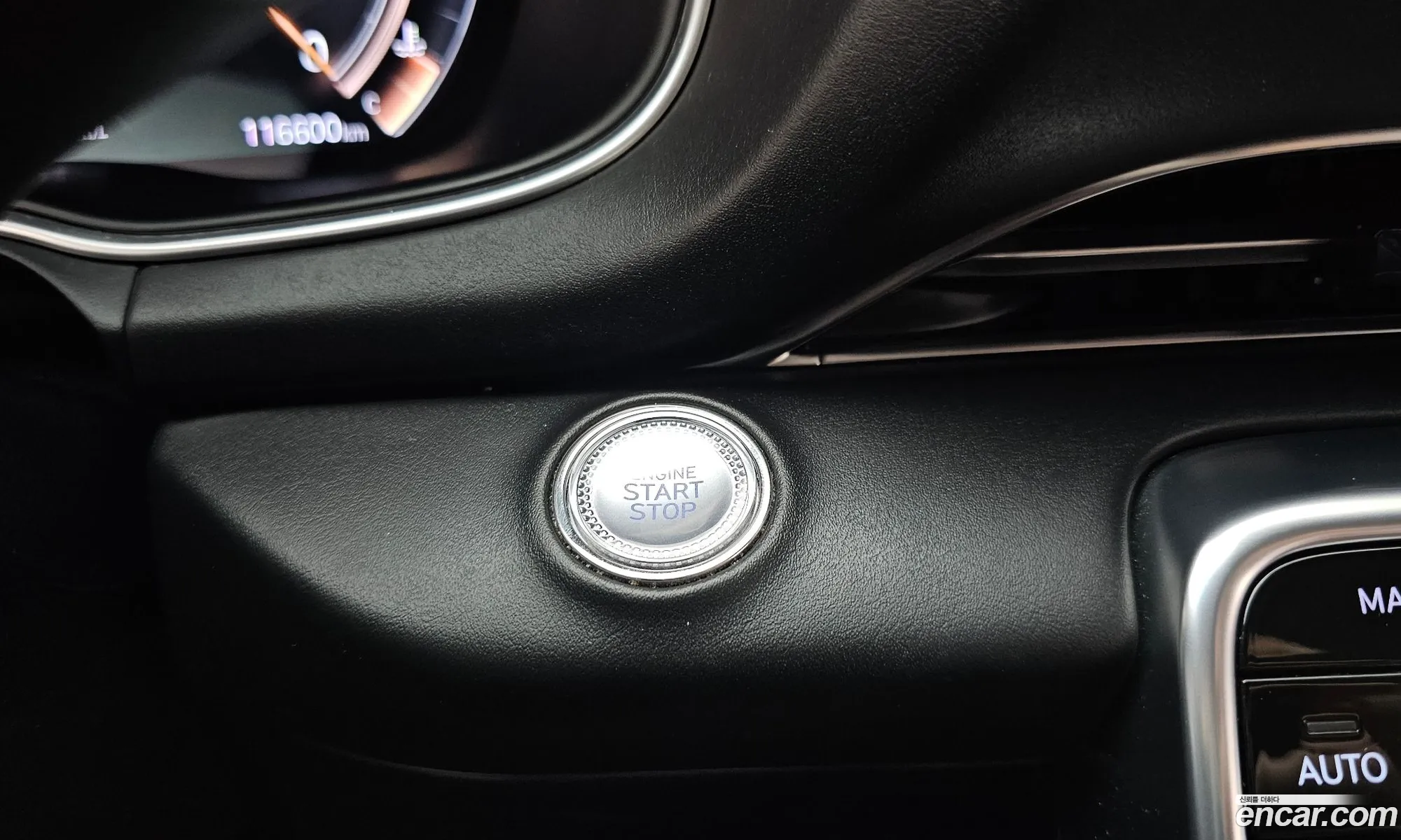Genesis GV80 2020 KMTHB81DDLU031635 — 10