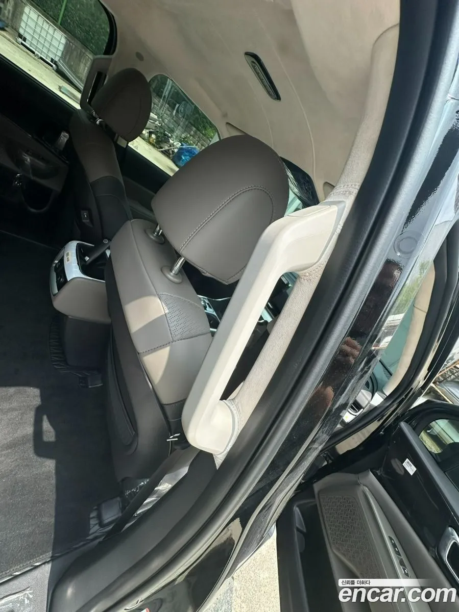 Kia Carnival 2023 — 8