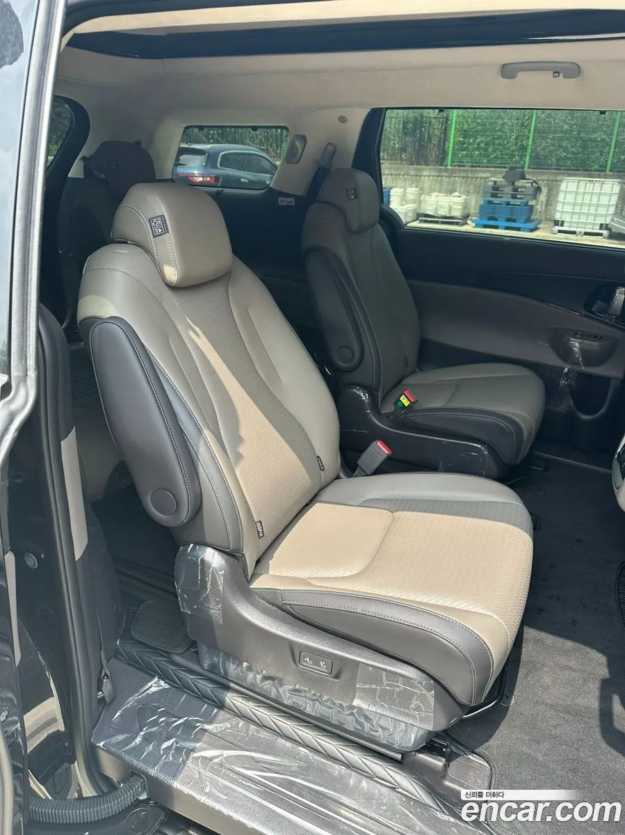 Kia Carnival 2023 — 5