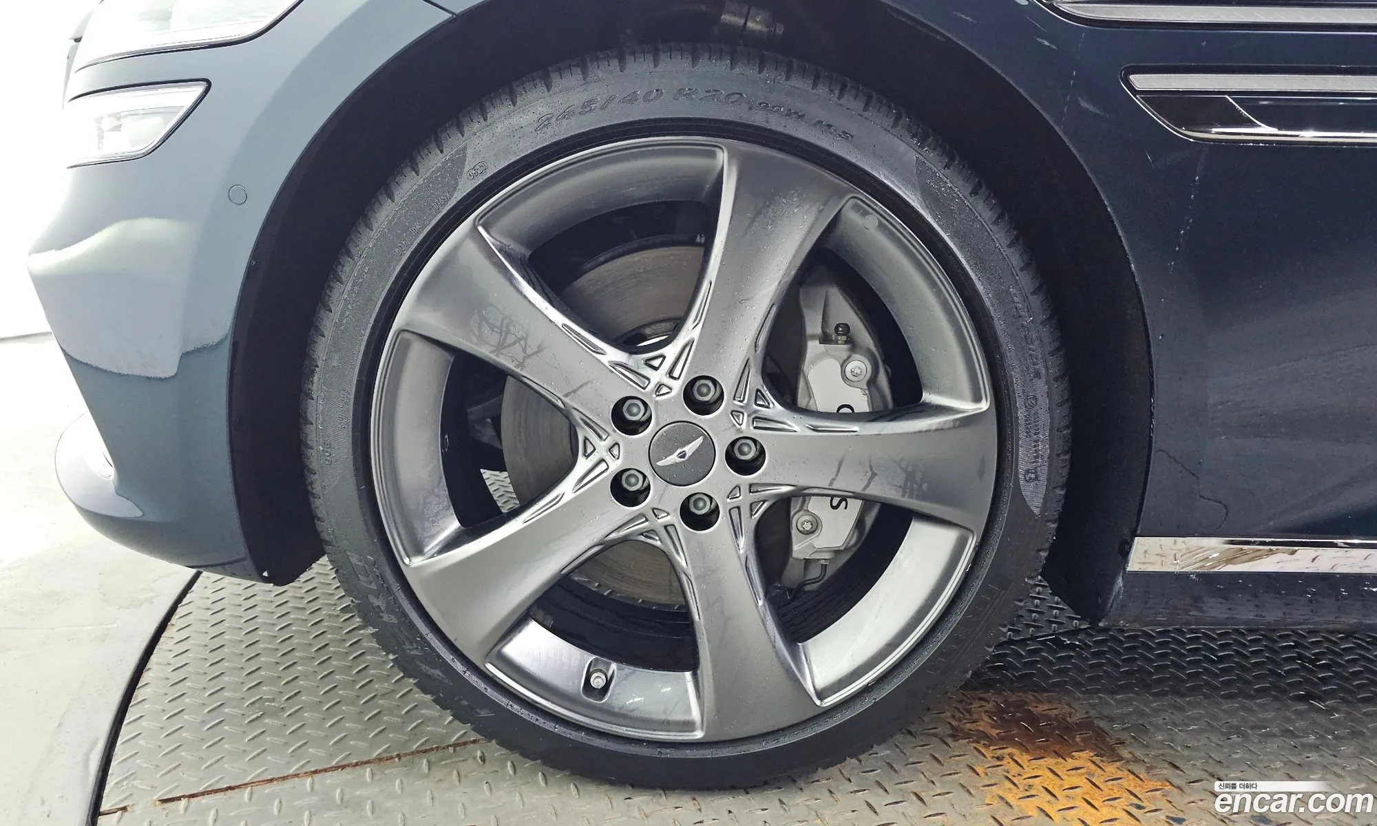 Genesis G80 2023 KMTGB41CDRU203724 — 10
