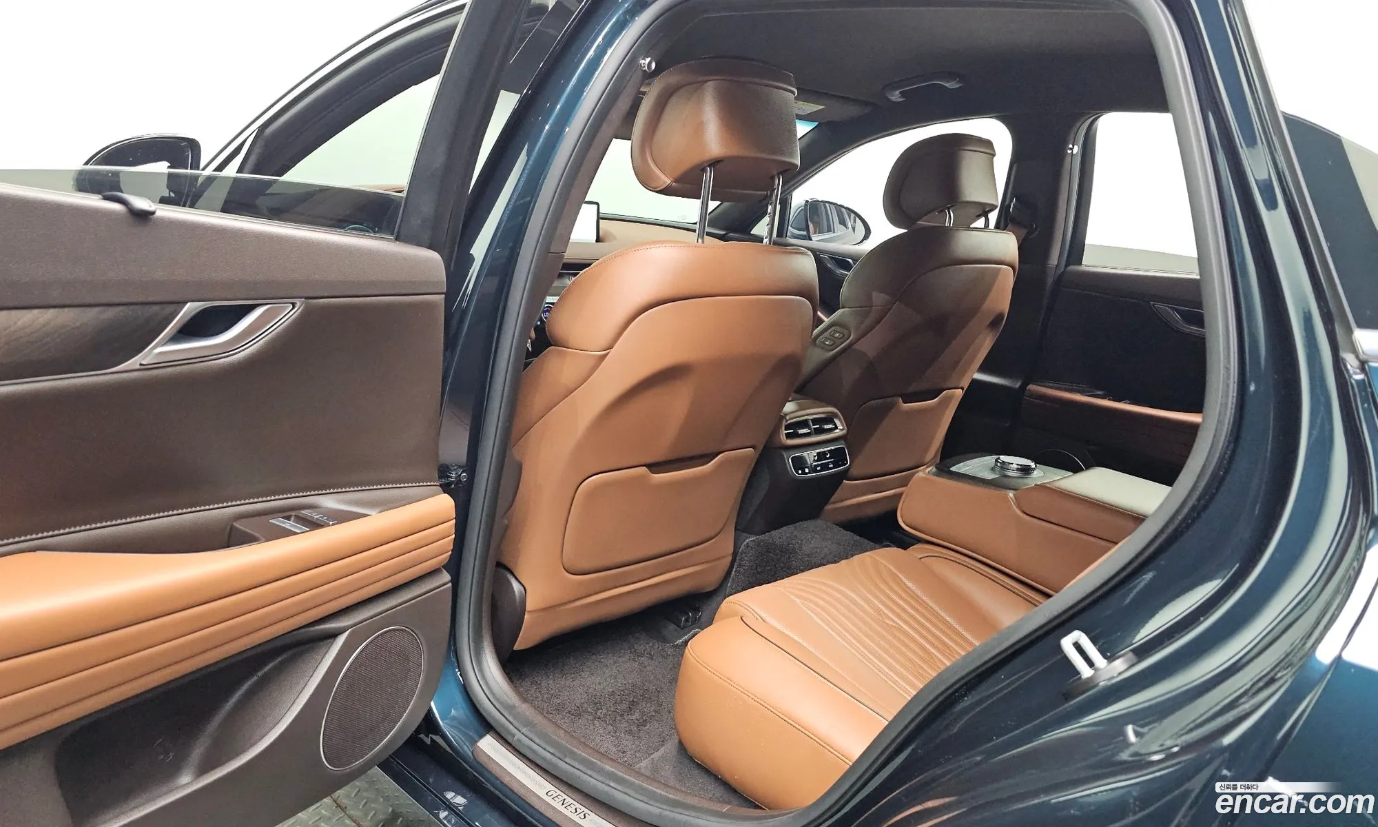 Genesis G80 2023 KMTGB41CDRU203724 — 12