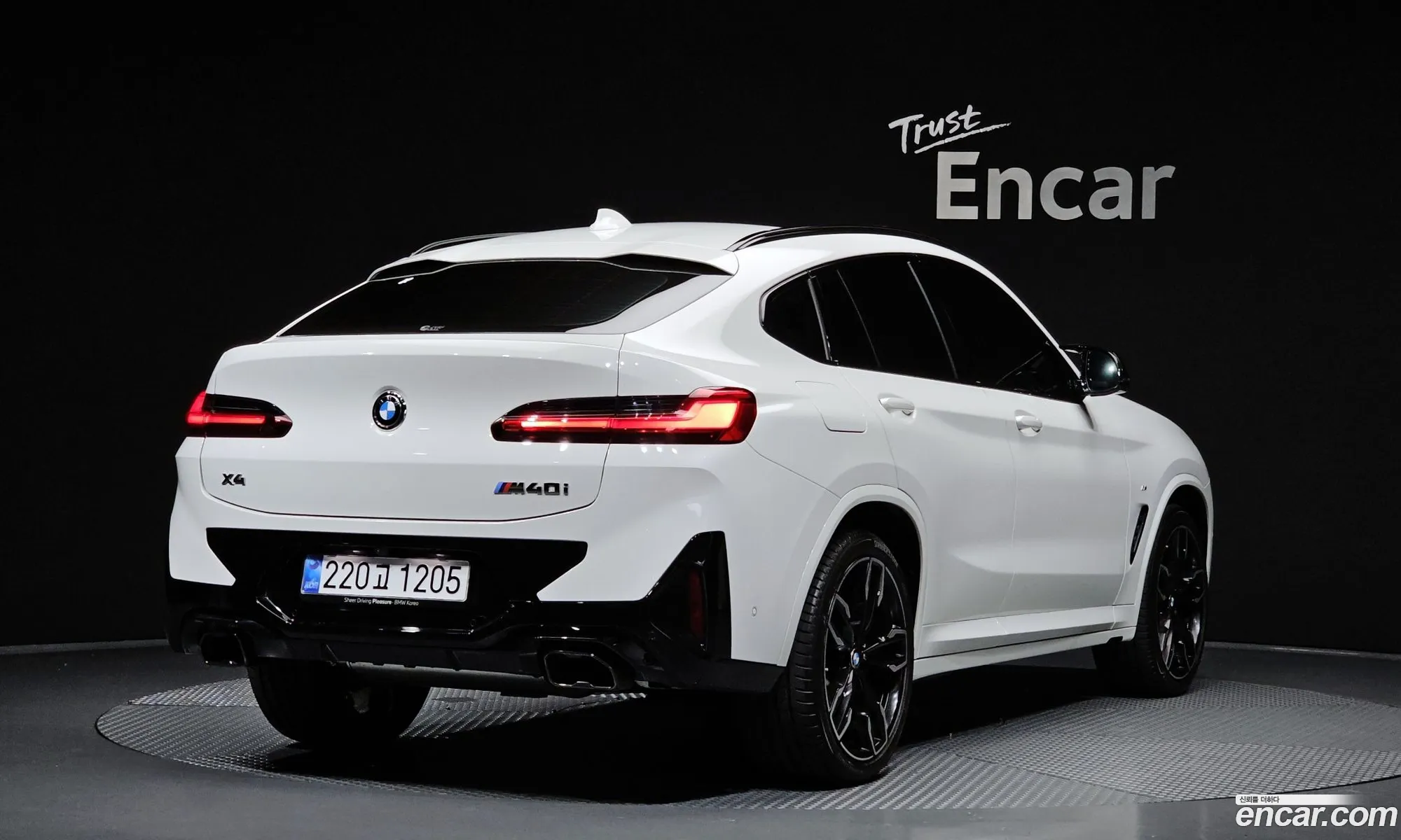 BMW X4 2025 WBA41DT02S9084352 — 24