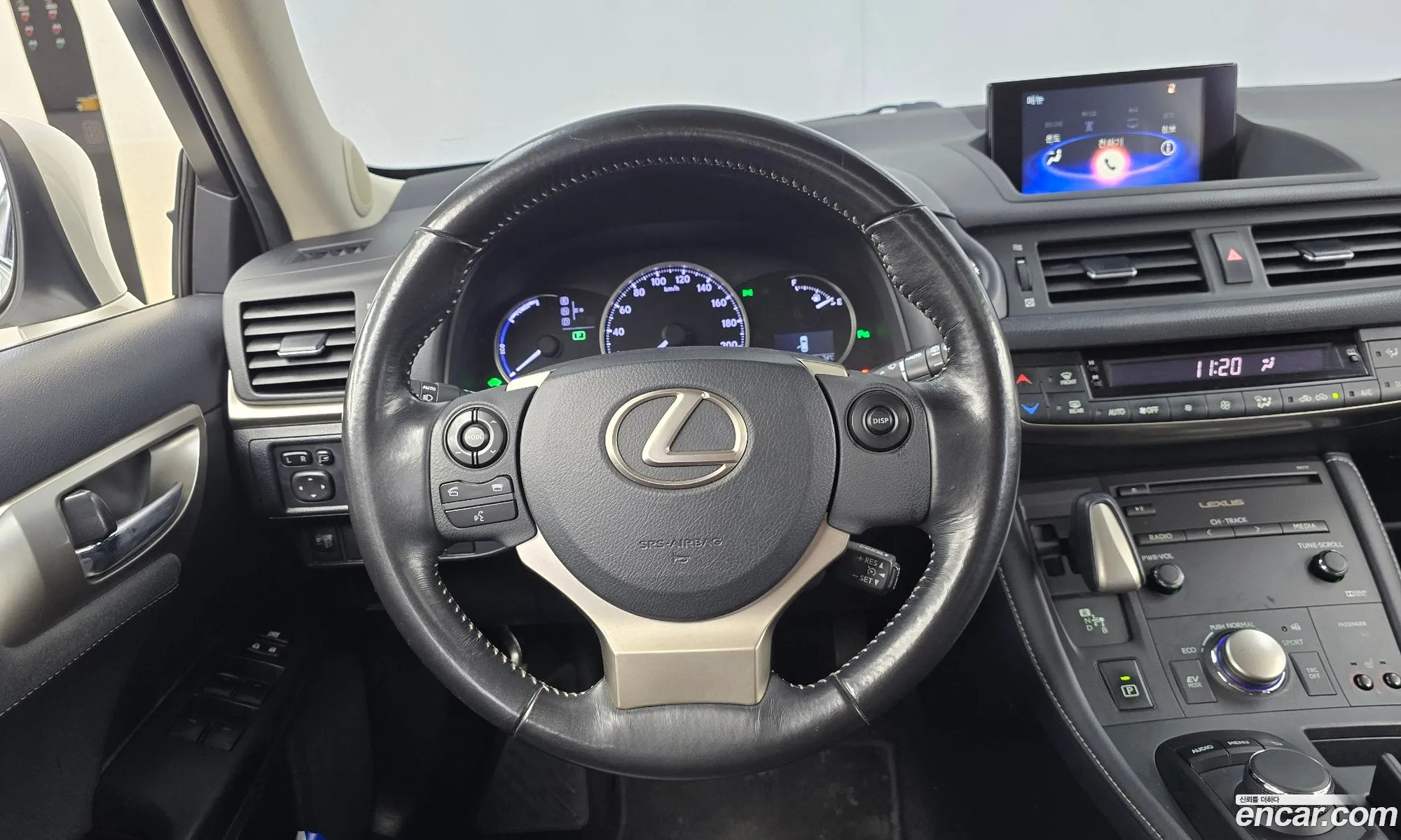 Lexus CT200h 2018 JTHKD5BH9J2329331 — 9
