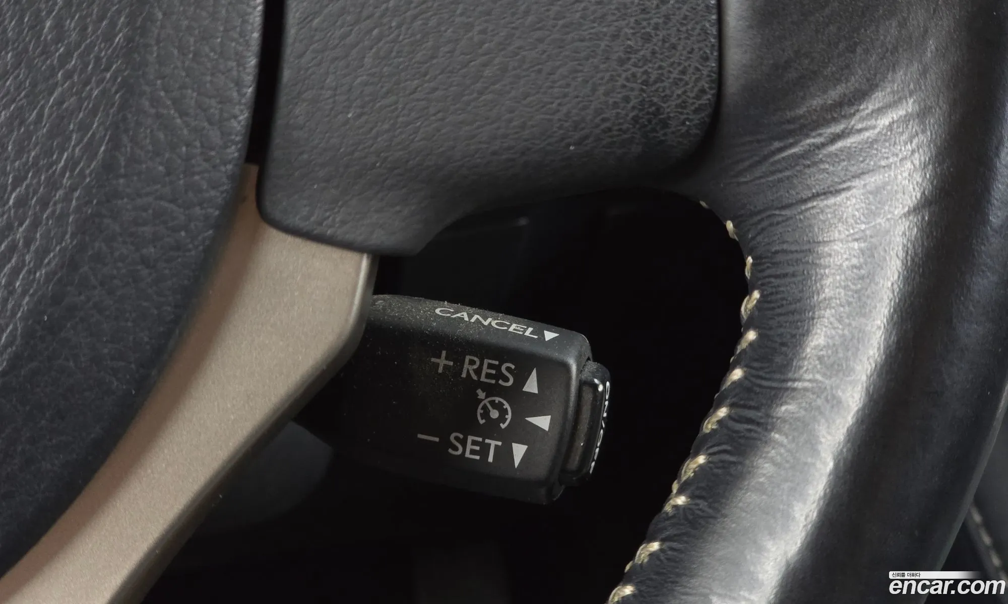 Lexus CT200h 2018 JTHKD5BH9J2329331 — 4