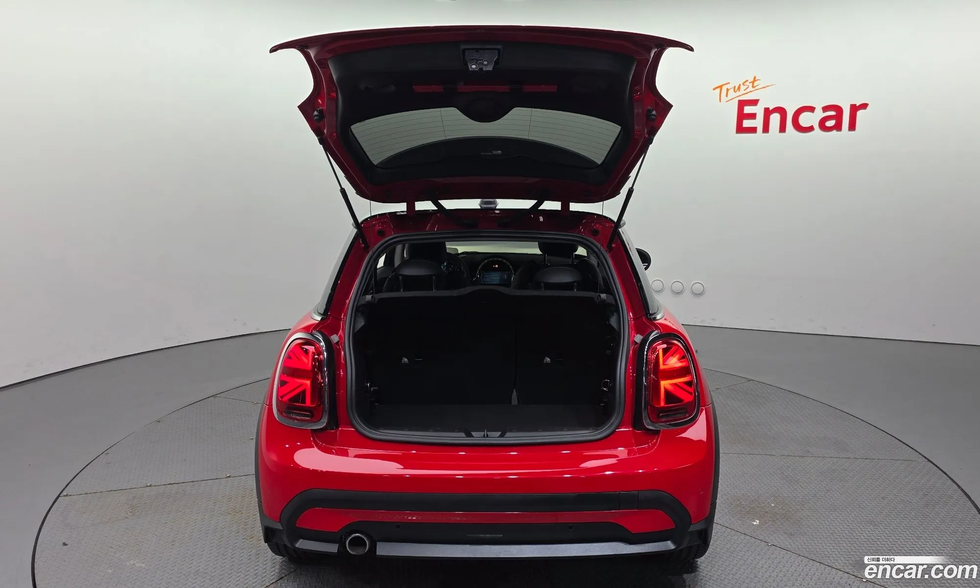 Mini Cooper 2023 — 3