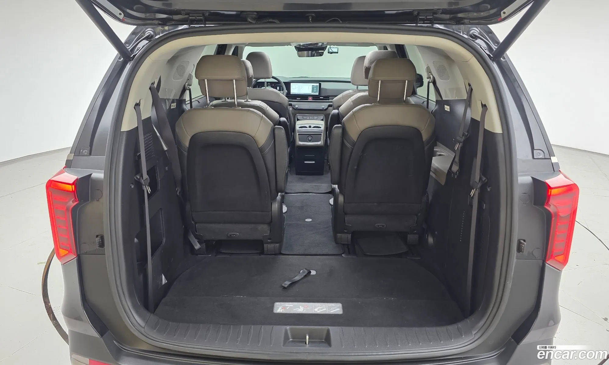 Kia Carnival 2024 KNANC81ABRS011931 — 15