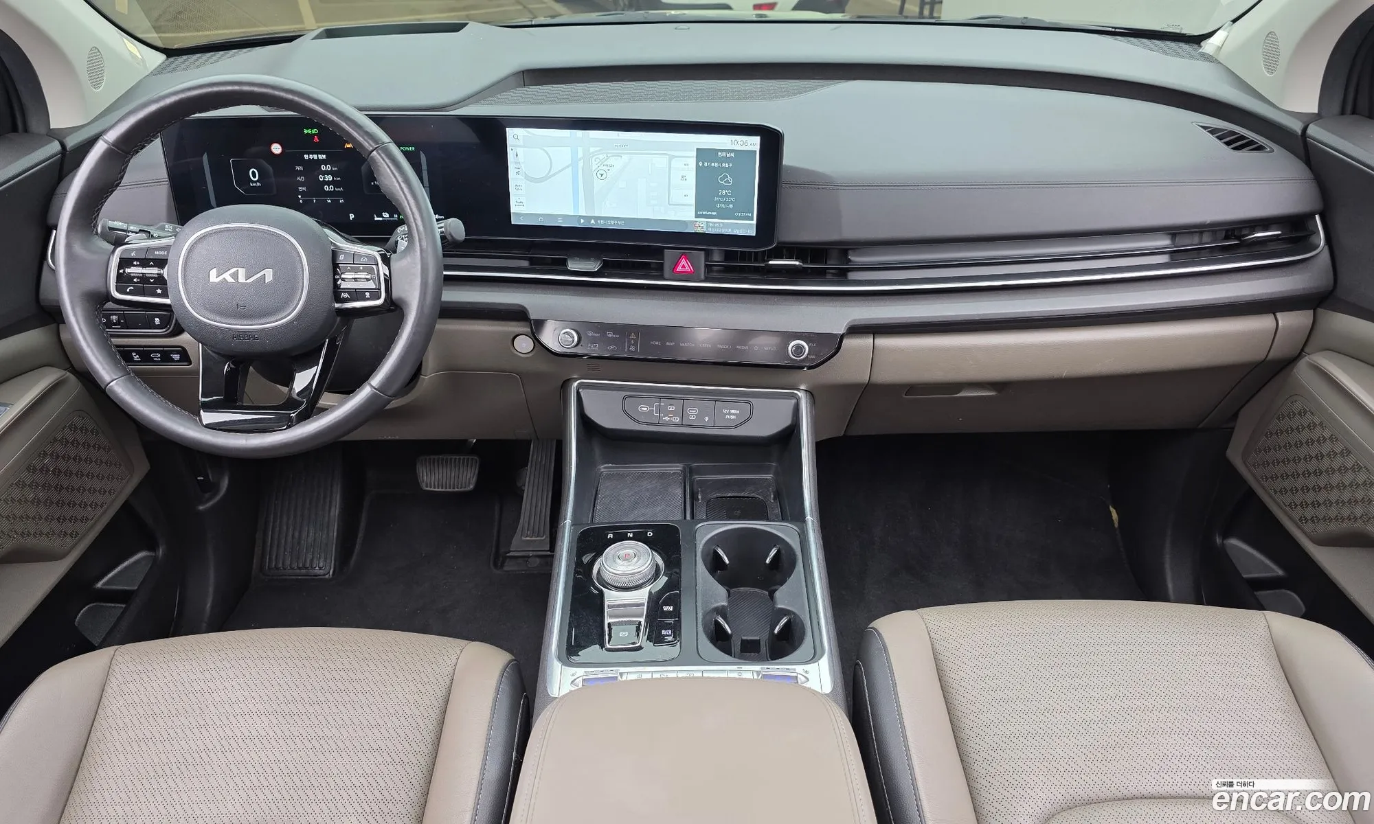 Kia Carnival 2024 KNANC81ABRS011931 — 3