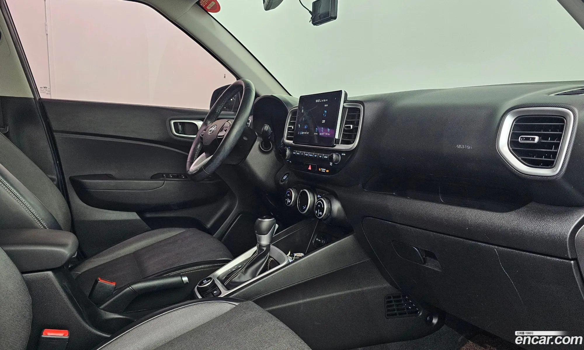 Hyundai Venue 2019 — 12