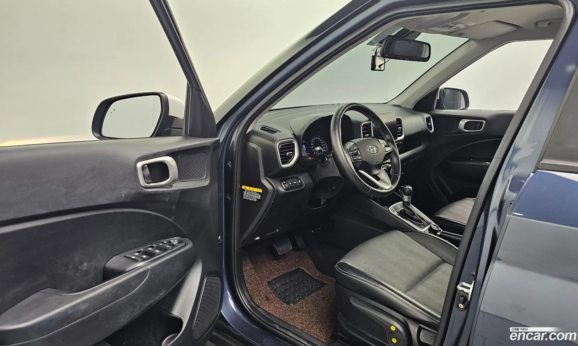Hyundai Venue 2019 — 30