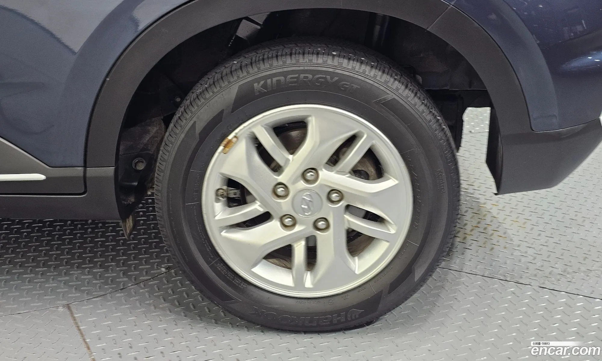 Hyundai Venue 2019 — 16