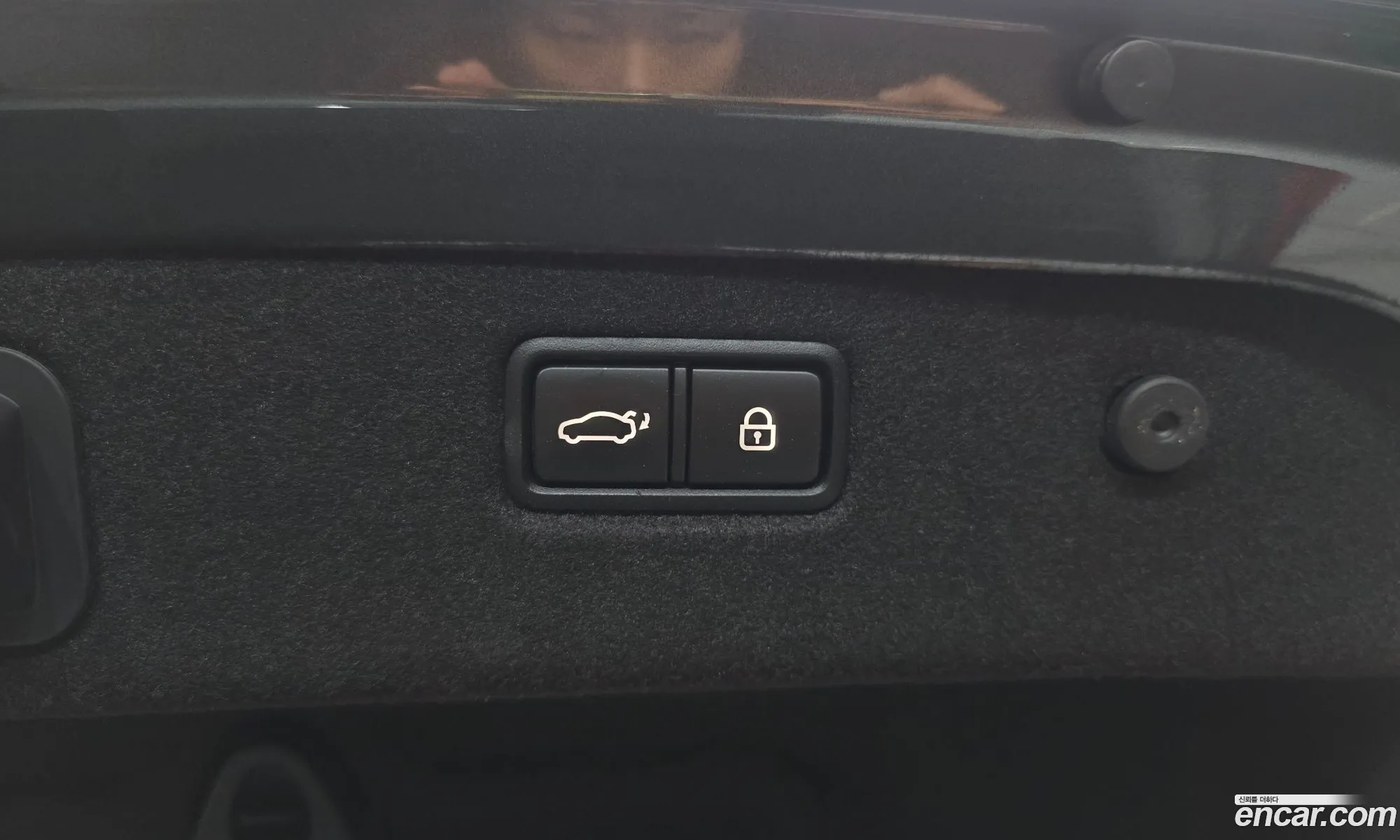 Genesis G70 2019 KMTG341ADKU056913 — 18