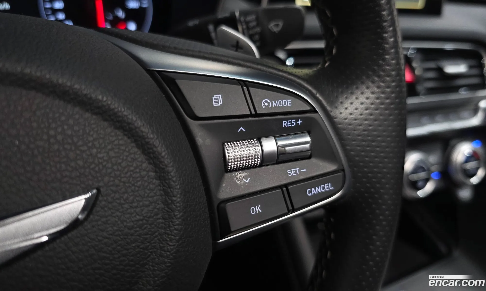 Genesis G70 2019 KMTG341ADKU056913 — 3