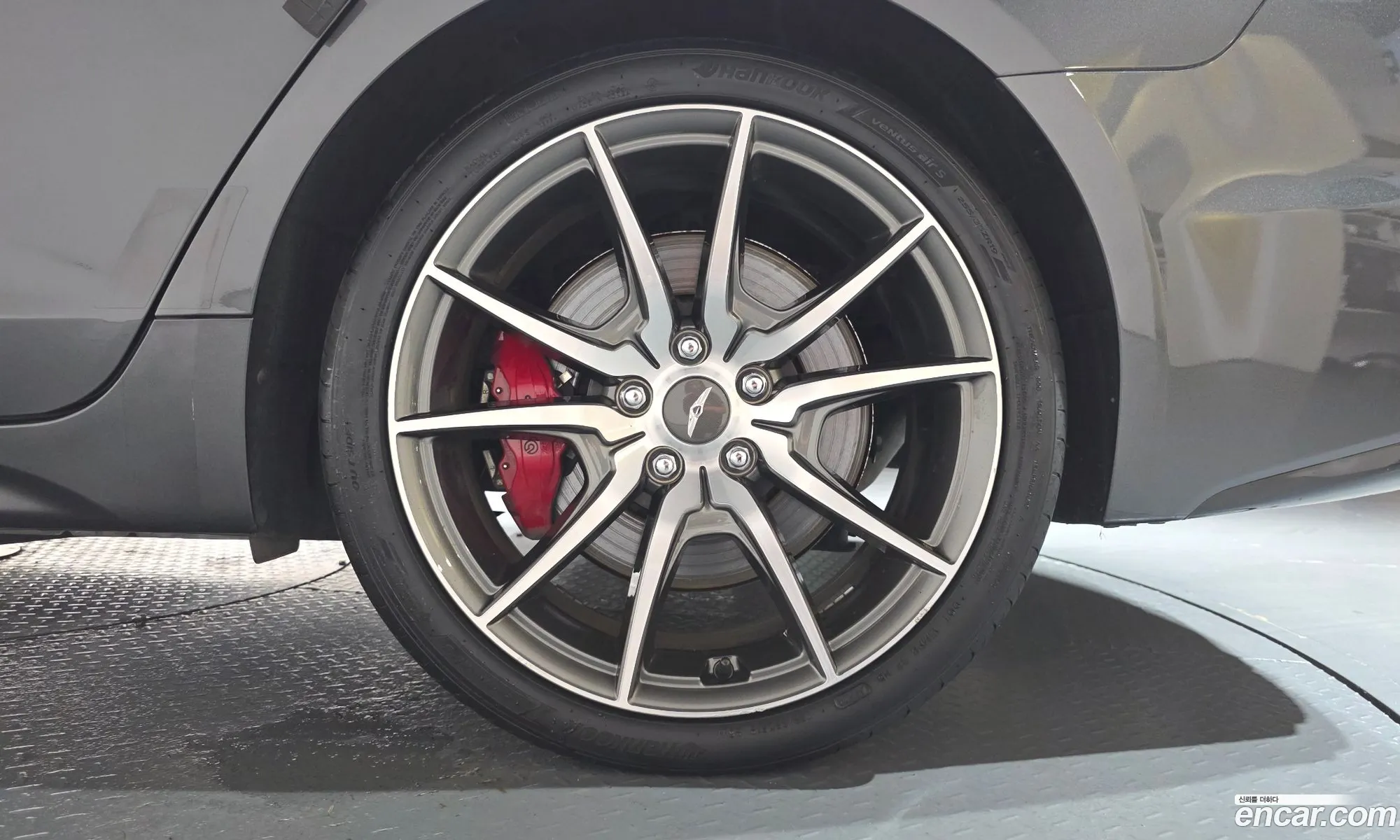 Genesis G70 2019 KMTG341ADKU056913 — 27