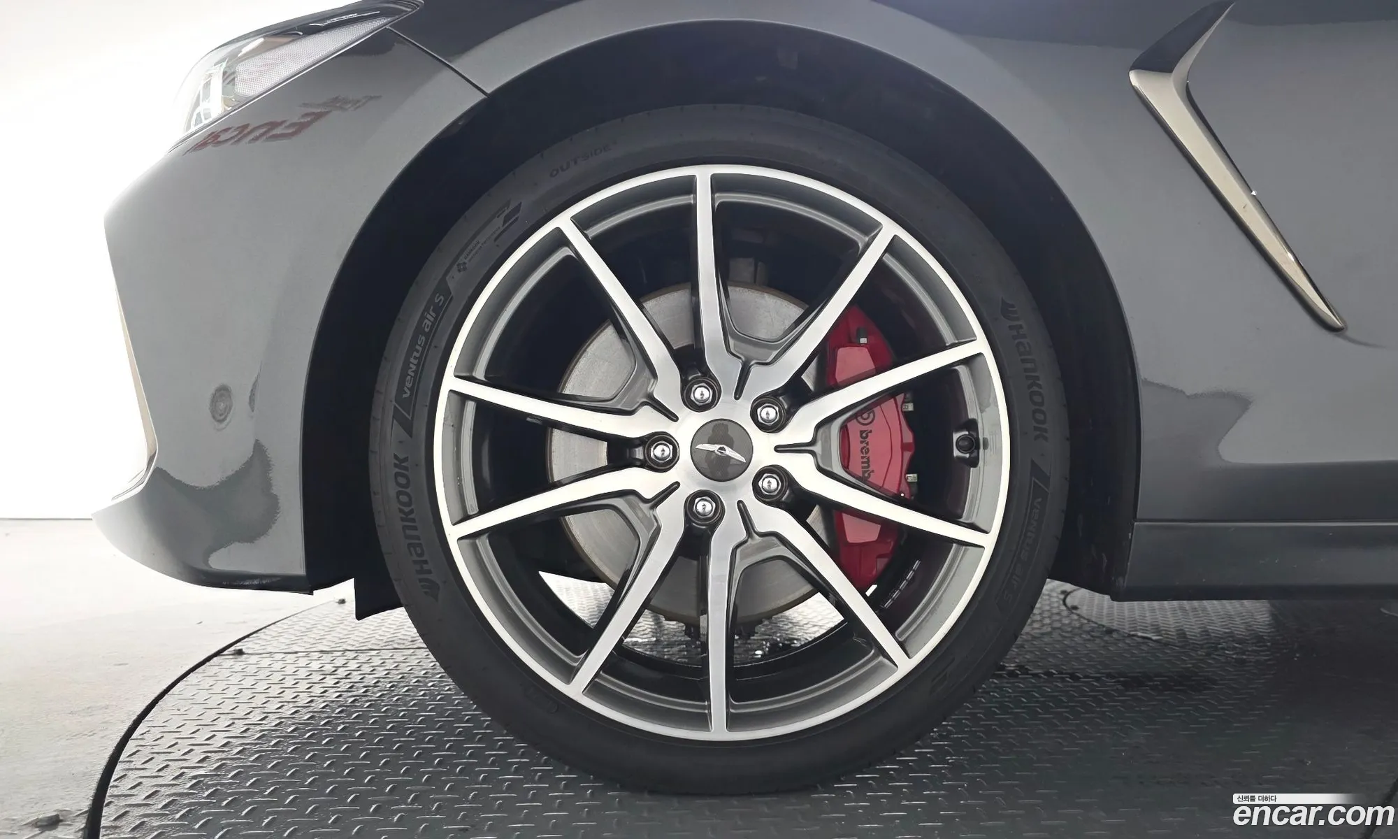 Genesis G70 2019 KMTG341ADKU056913 — 37