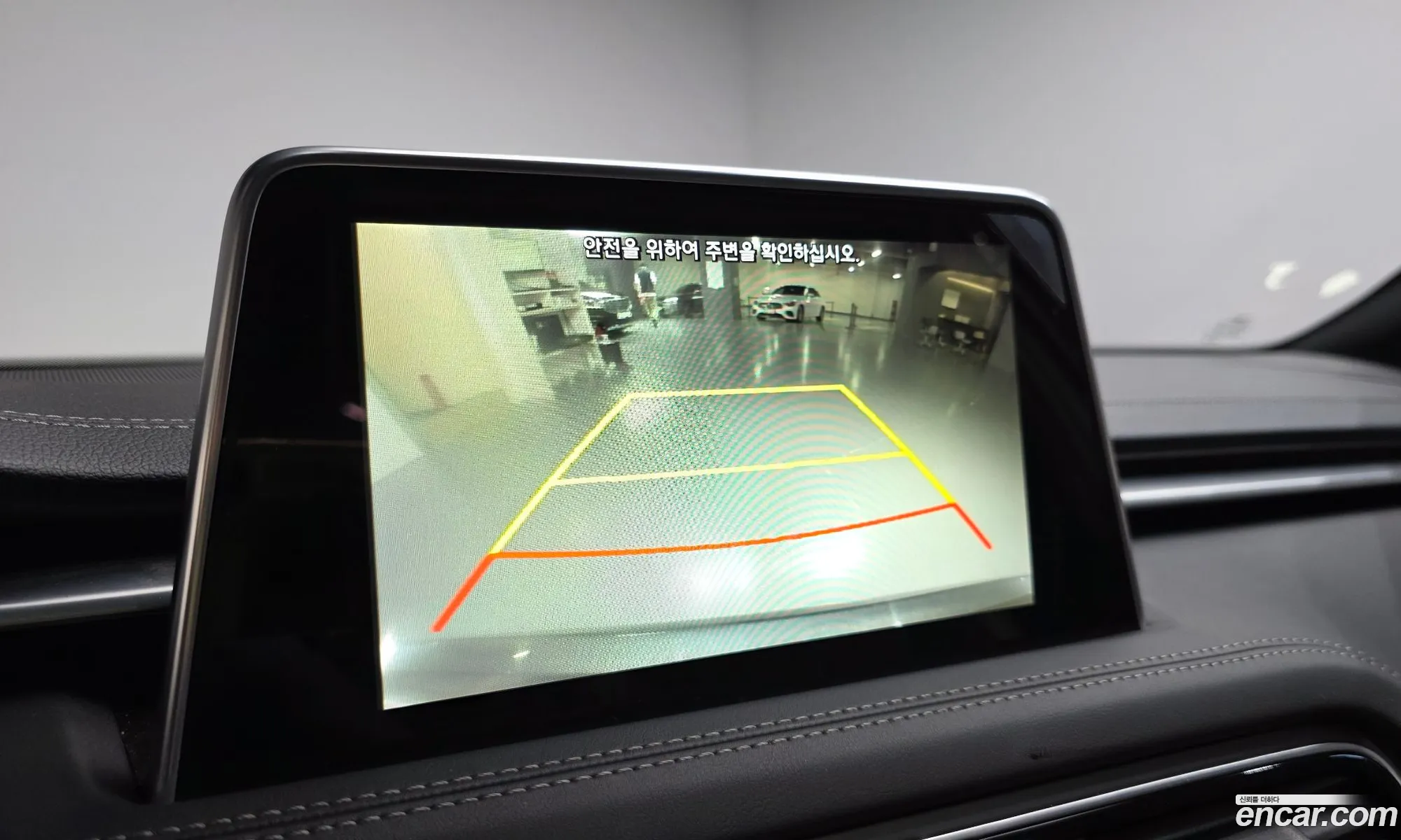 Genesis G70 2019 KMTG341ADKU056913 — 5