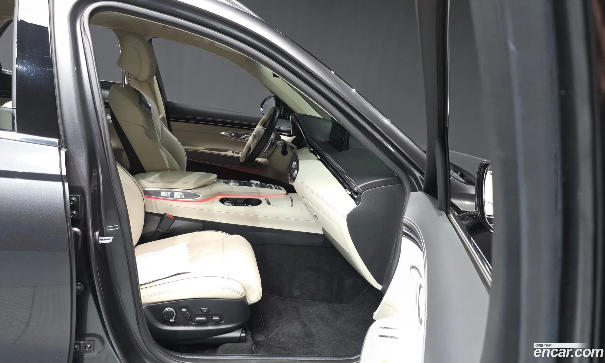 Genesis GV70 2023 KMTMA81BBPU119962 — 30
