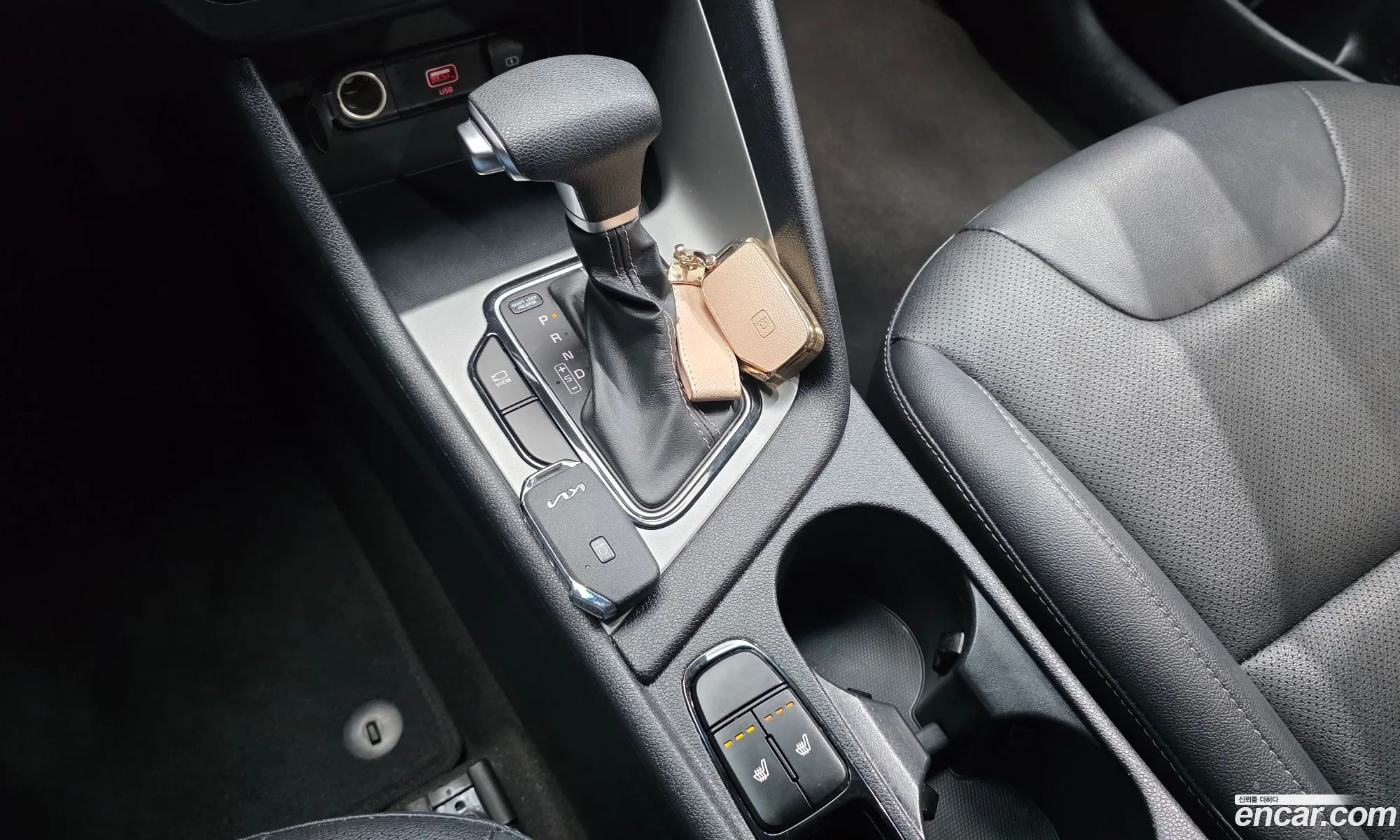 Kia Niro 2021 KNACA81CGNA490349 — 9