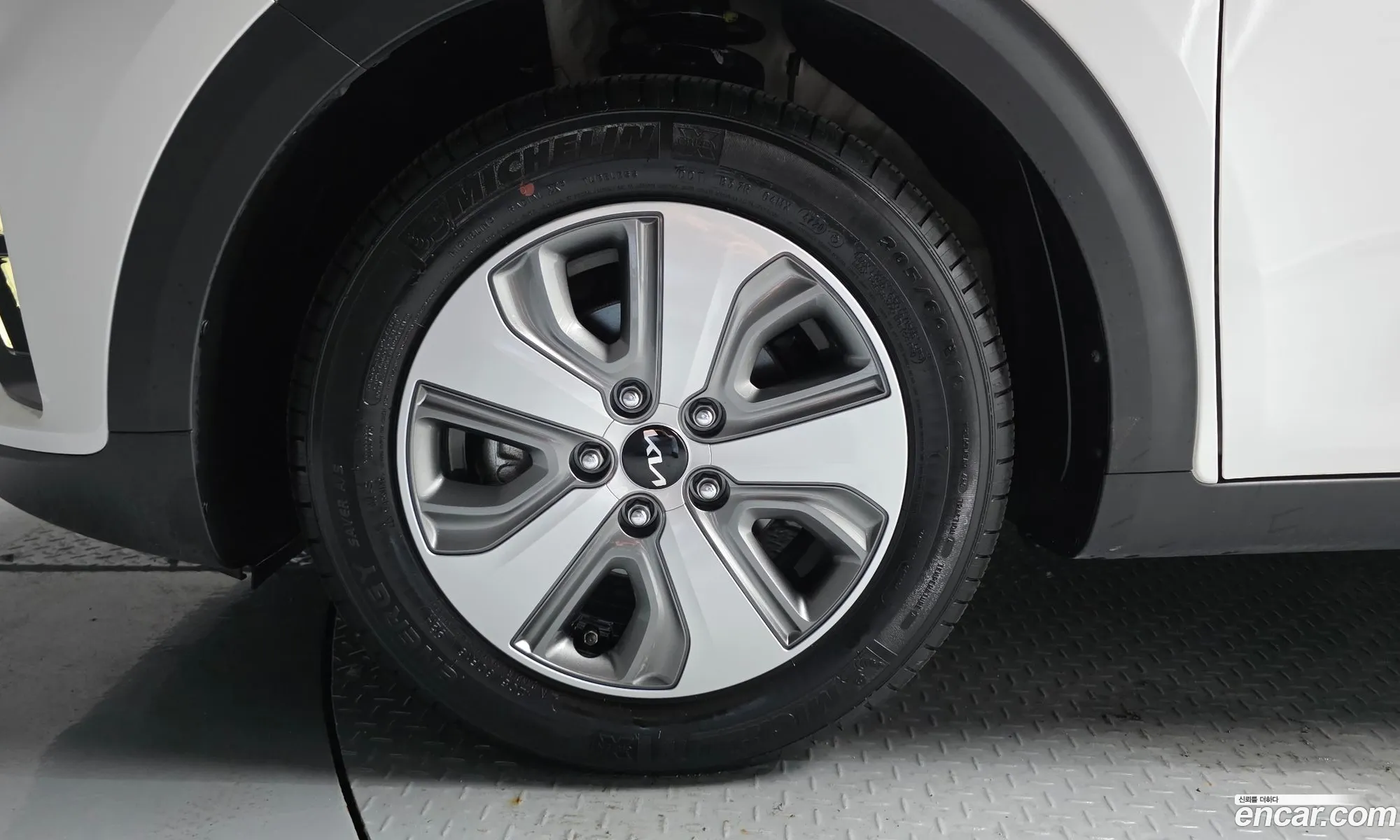 Kia Niro 2021 KNACA81CGNA490349 — 16