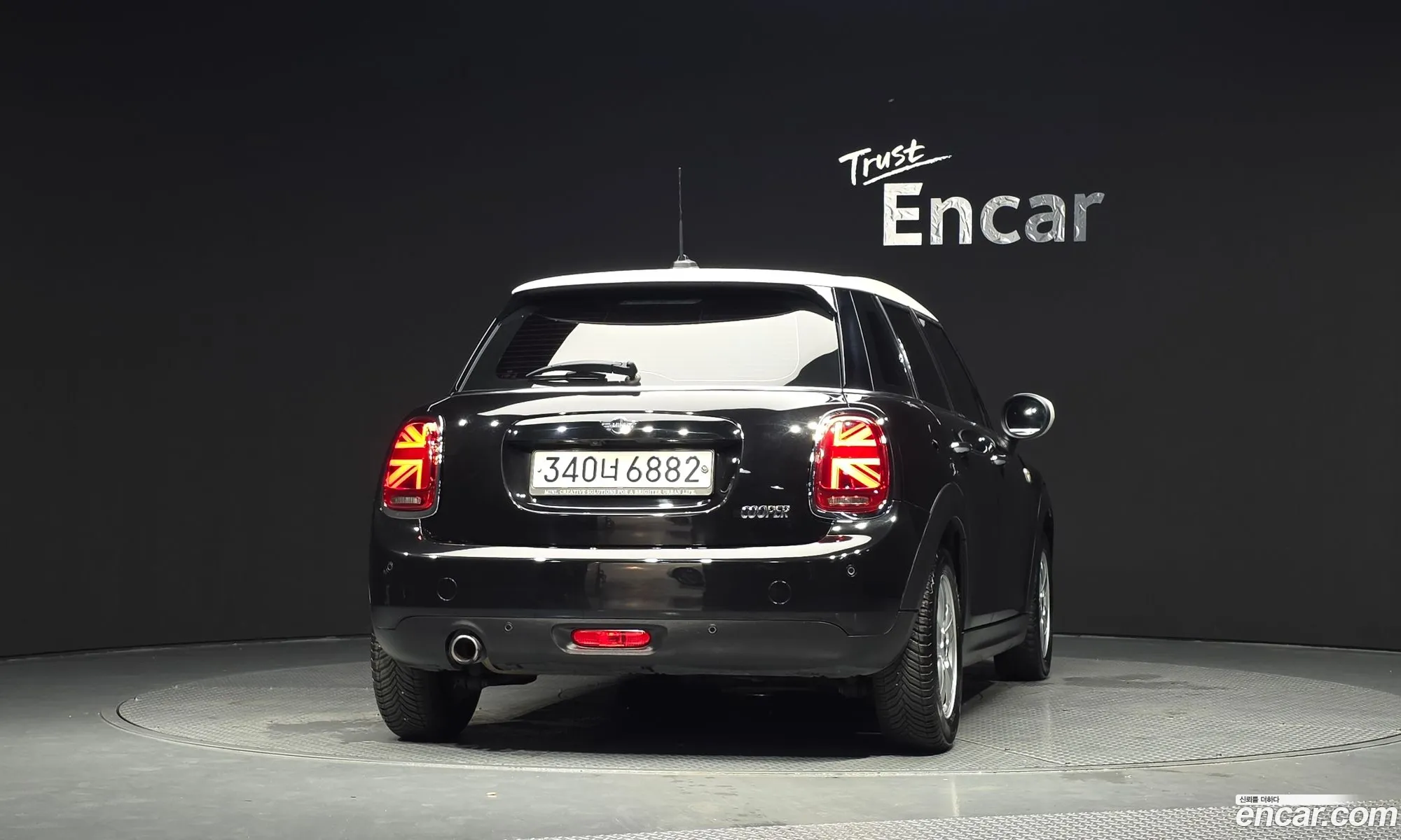 Mini Cooper 2020 — 10