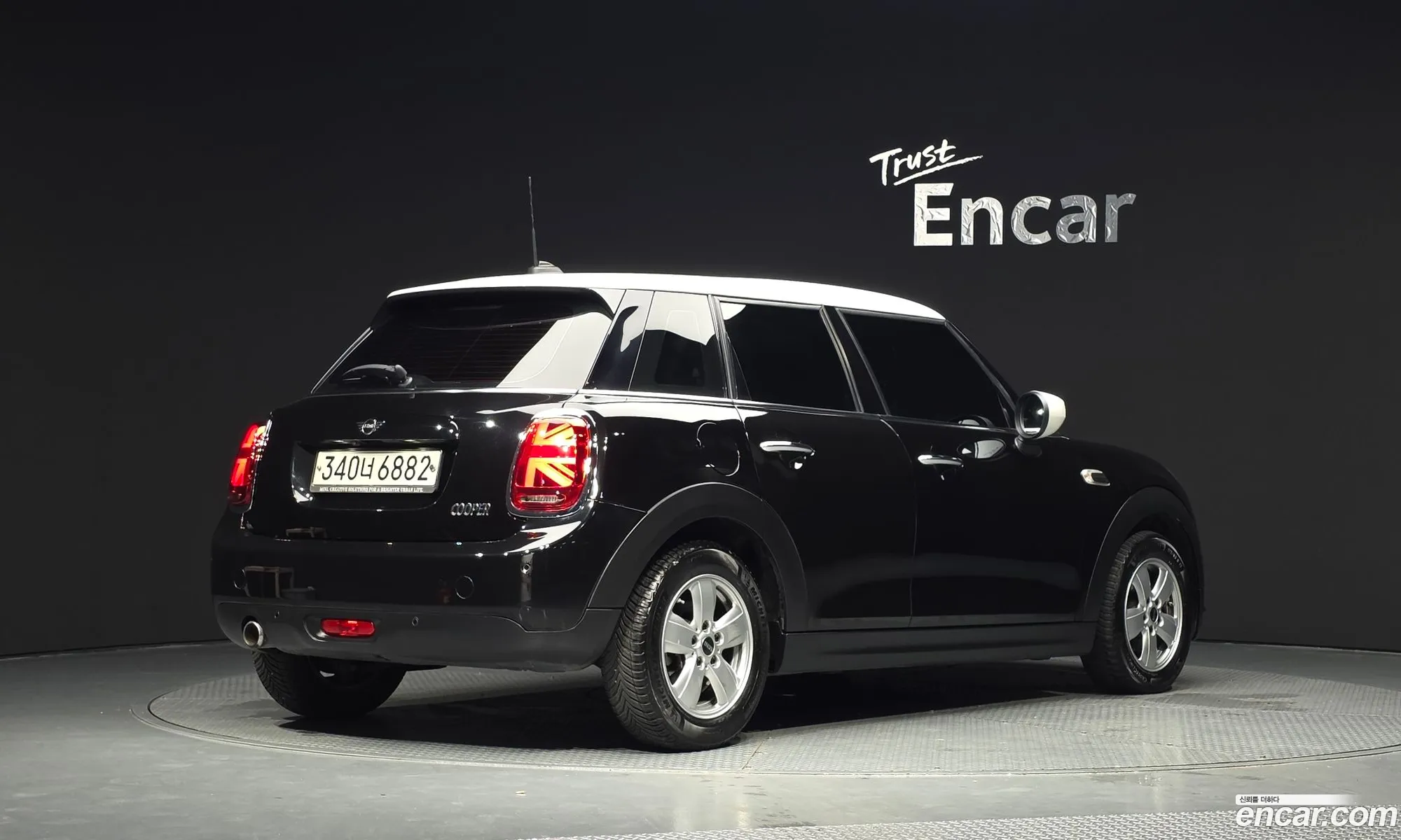 Mini Cooper 2020 — 6