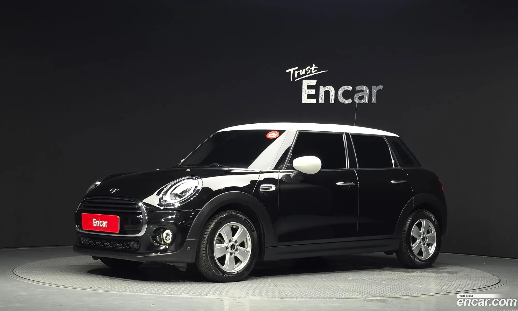 Mini Cooper 2020 — 28