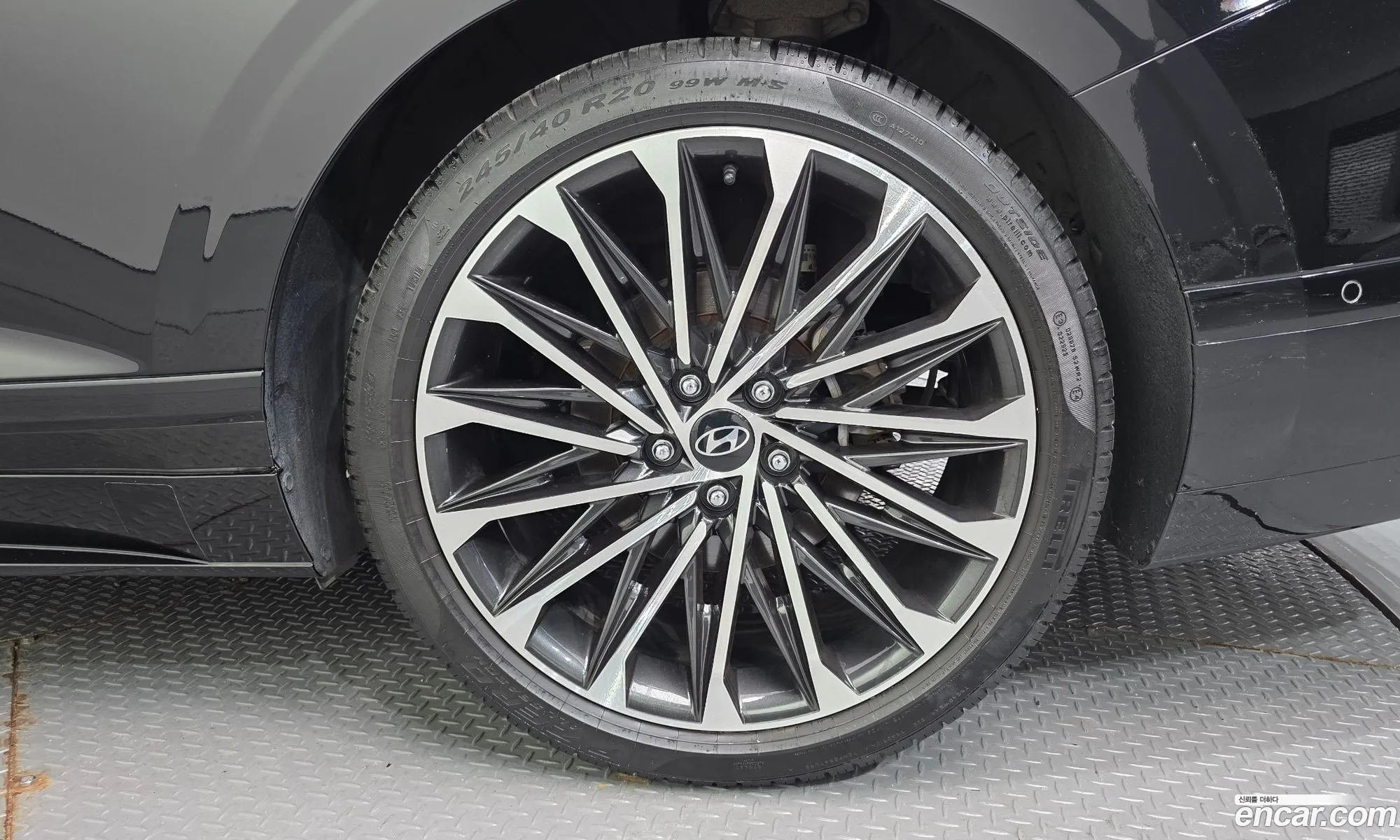Hyundai Grandeur 2023 — 7