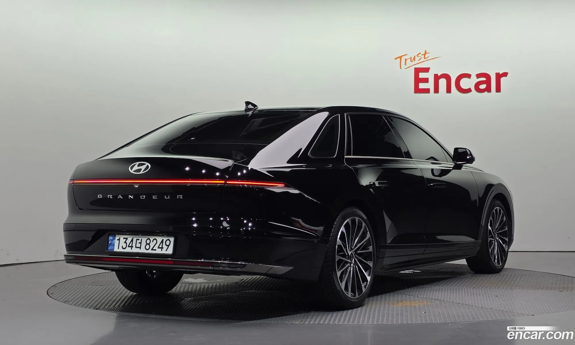 Hyundai Grandeur 2023 — 39