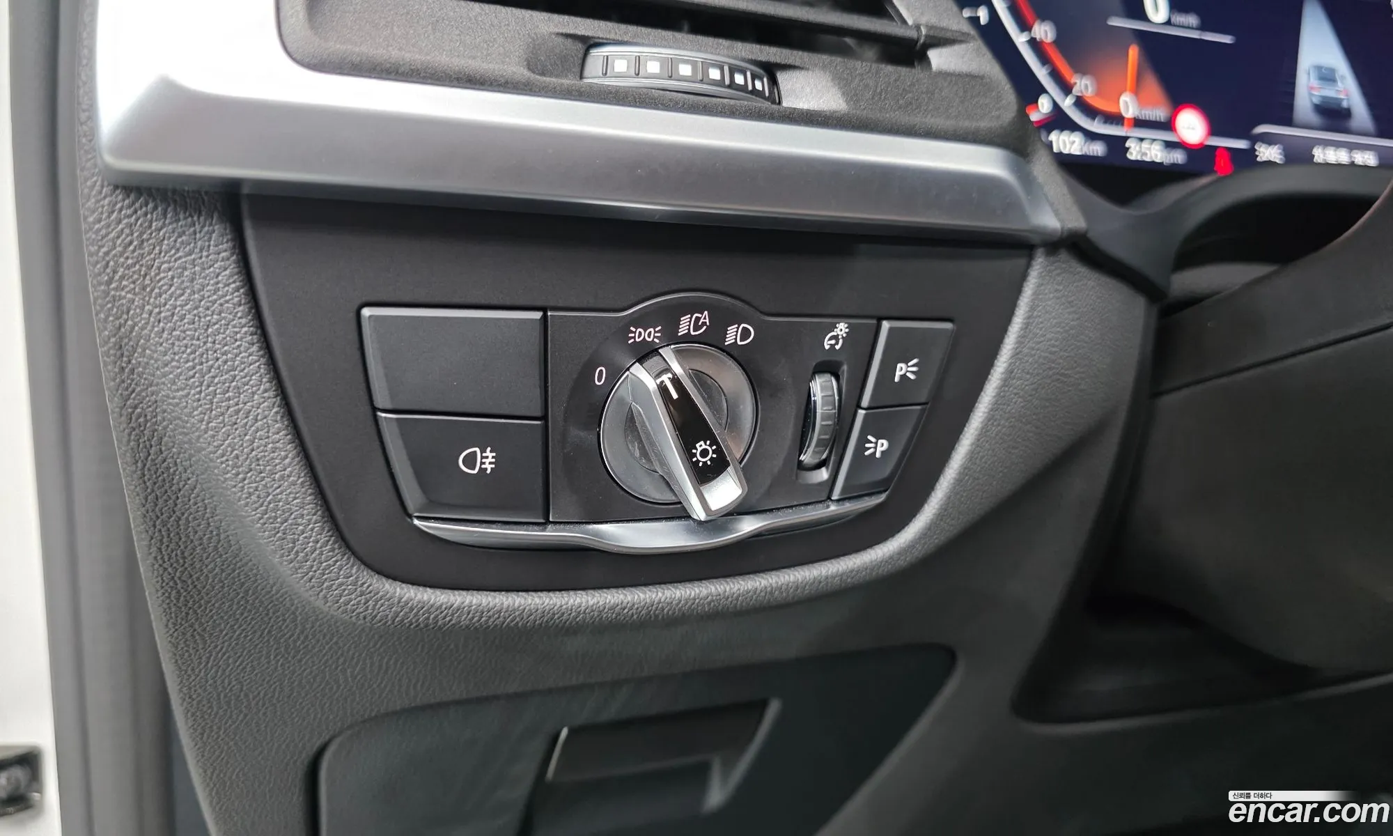 BMW X4 2025 WBA21DT07S9Z55933 — 33