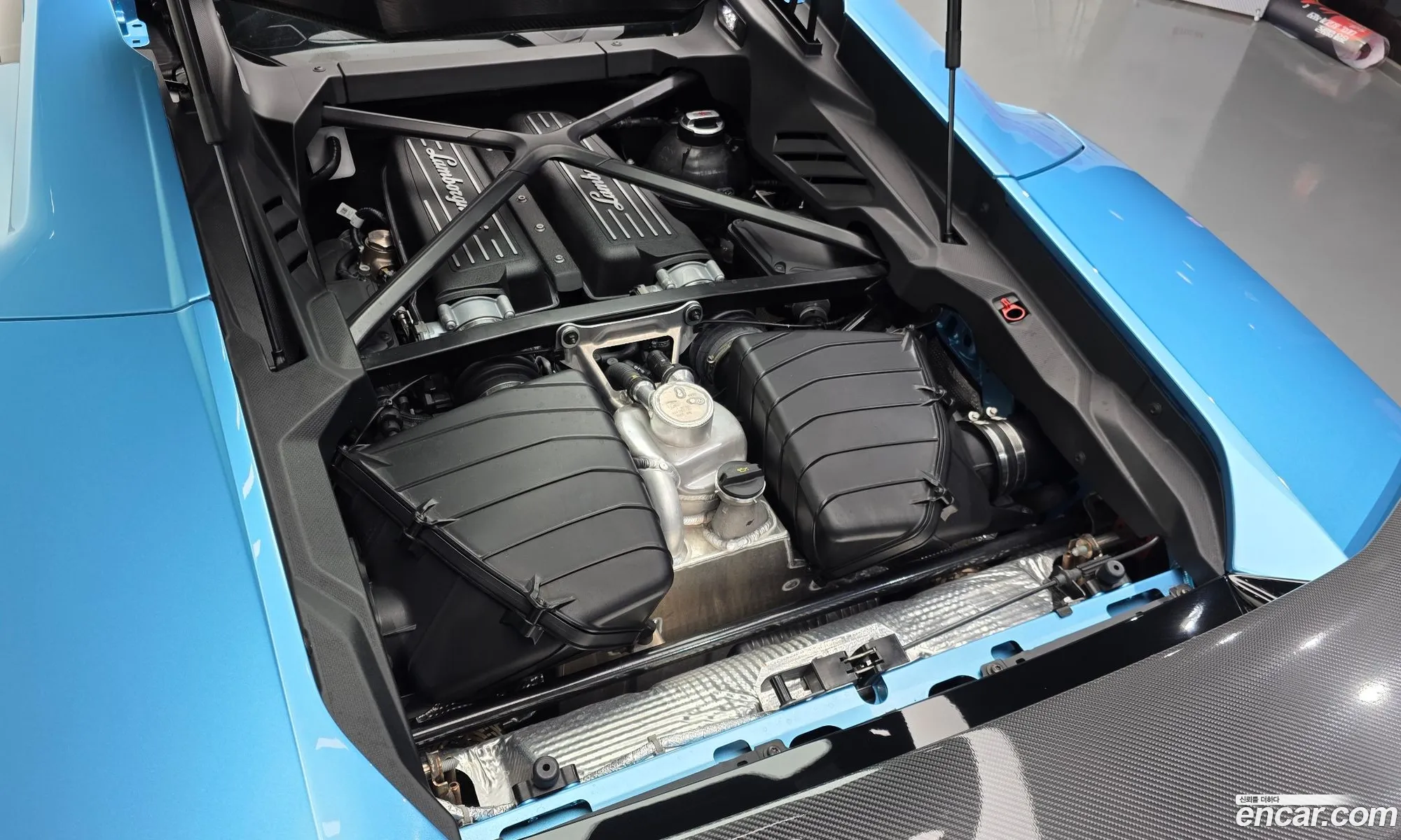 Lamborghini Huracan 2023 ZHWEB6ZF8PLA25452 — 17